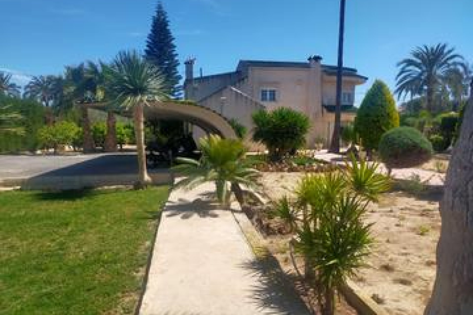 Segunda mano - Villa -
Elche - Costa Blanca