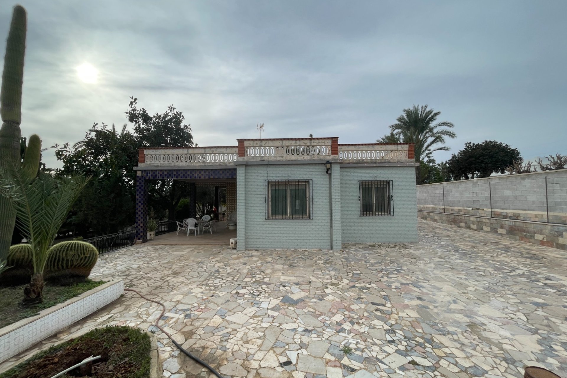 Segunda mano - Villa -
Elche - Costa Blanca