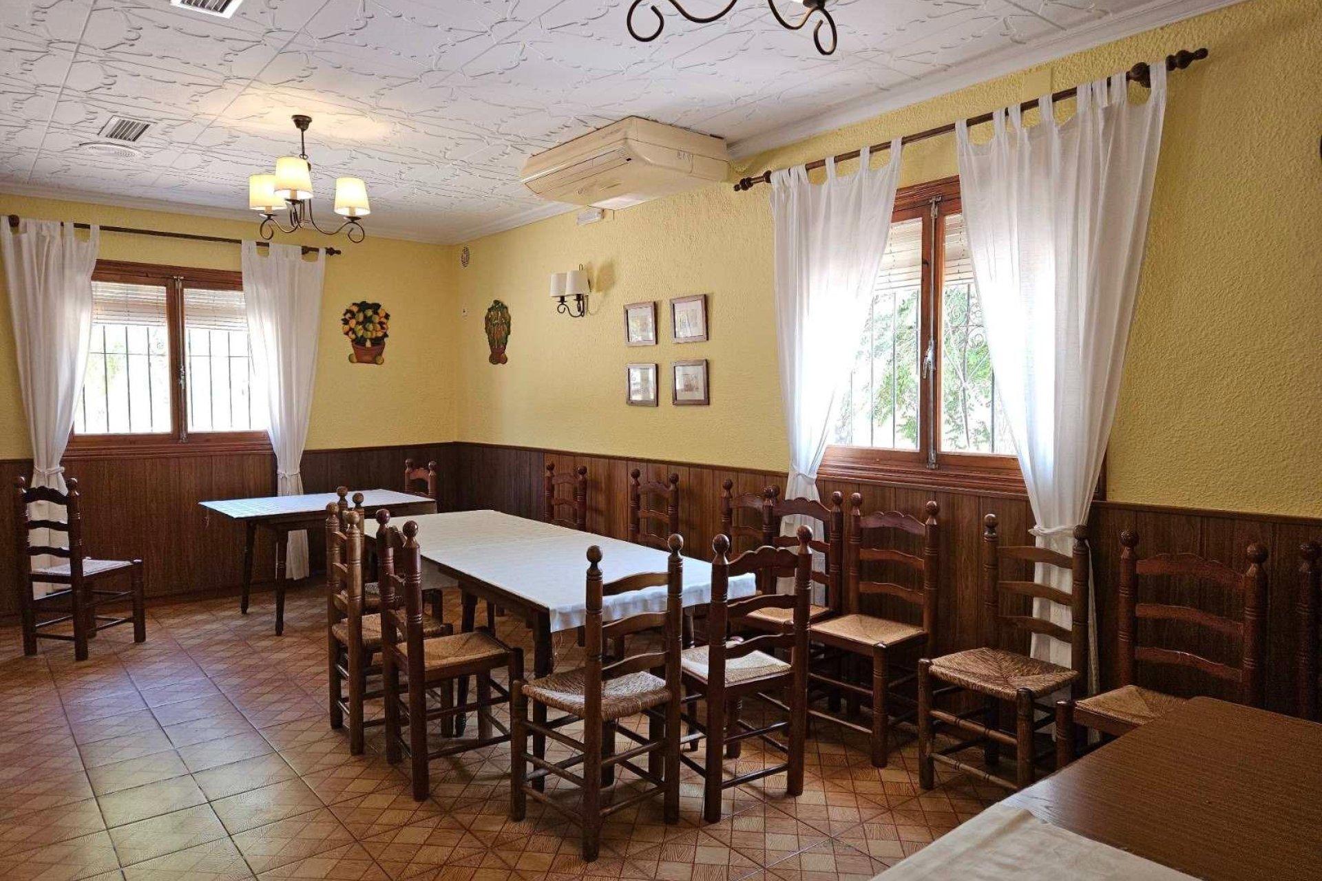 Segunda mano - Villa -
Elda - 03600