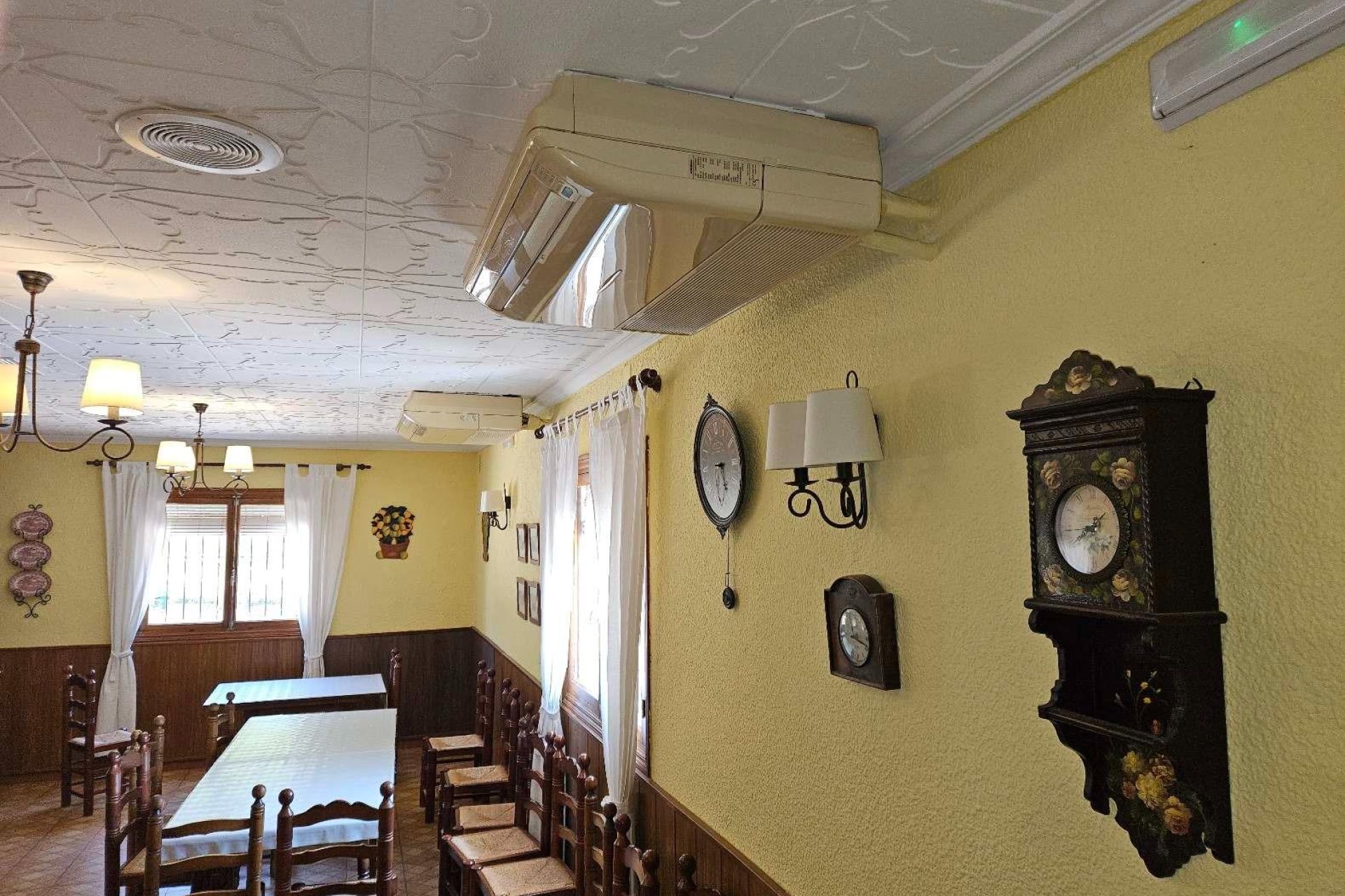 Segunda mano - Villa -
Elda - 03600