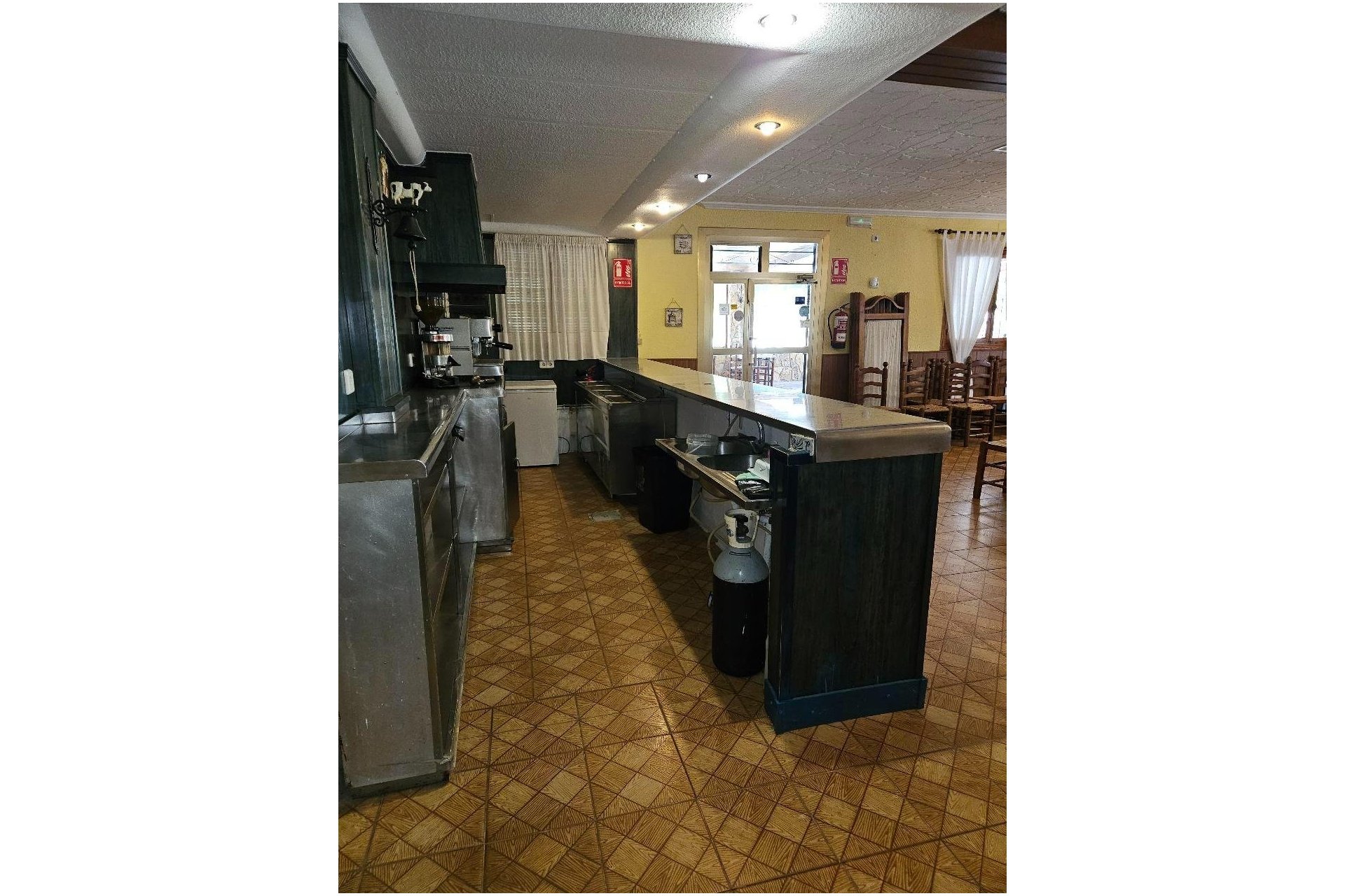 Segunda mano - Villa -
Elda - 03600