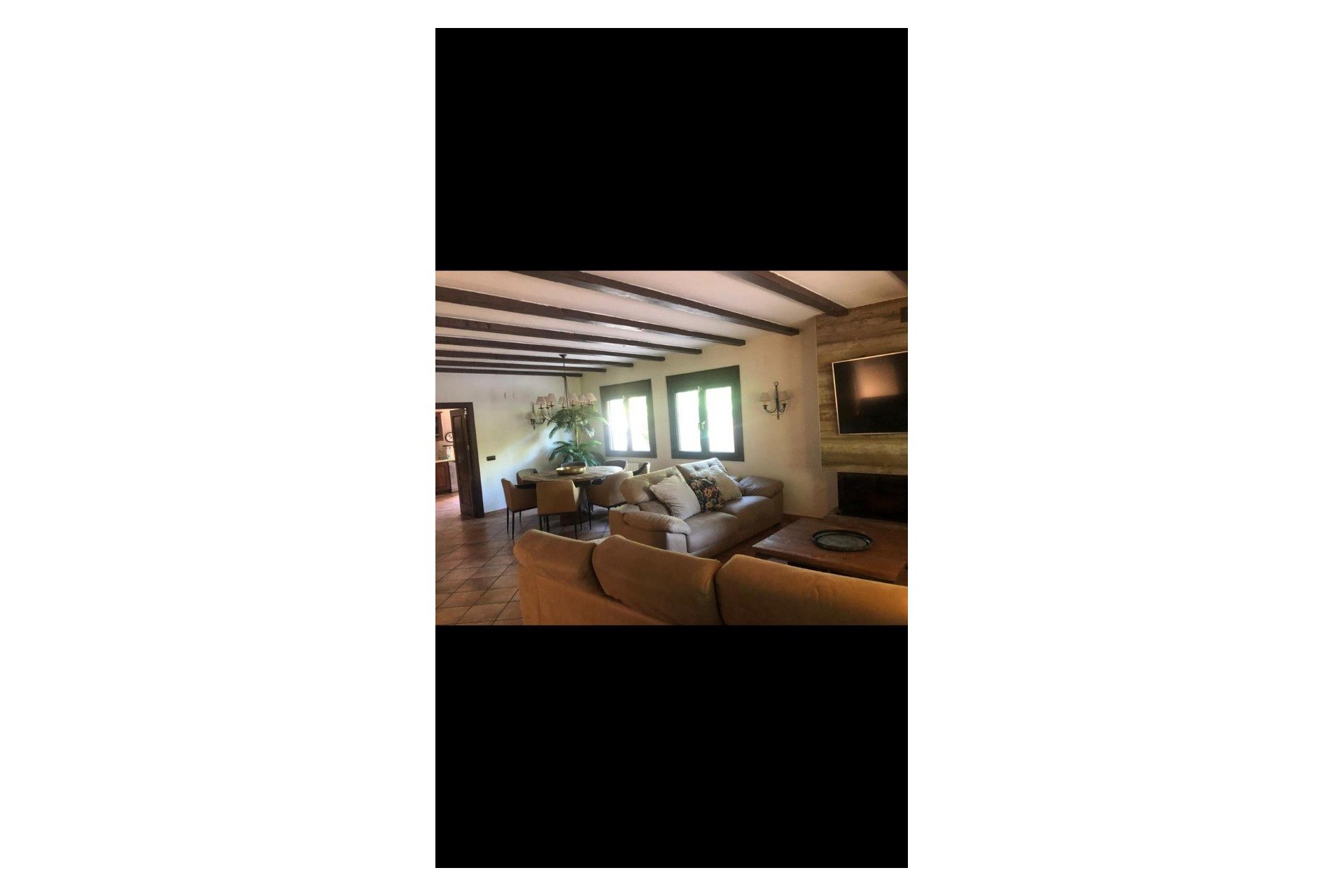 Segunda mano - Villa -
Elda - Inland