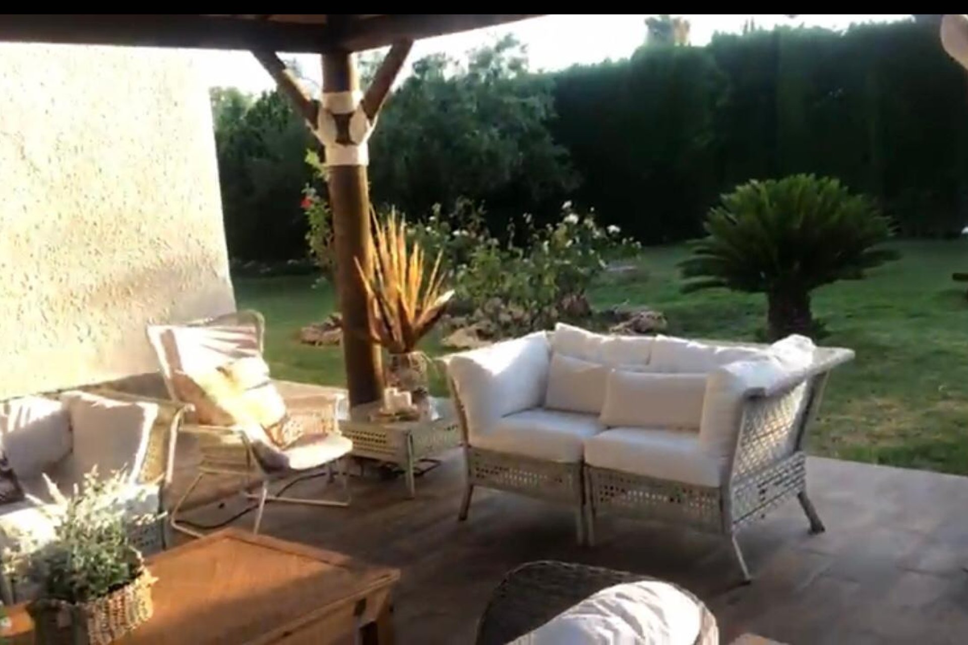 Segunda mano - Villa -
Elda - Inland