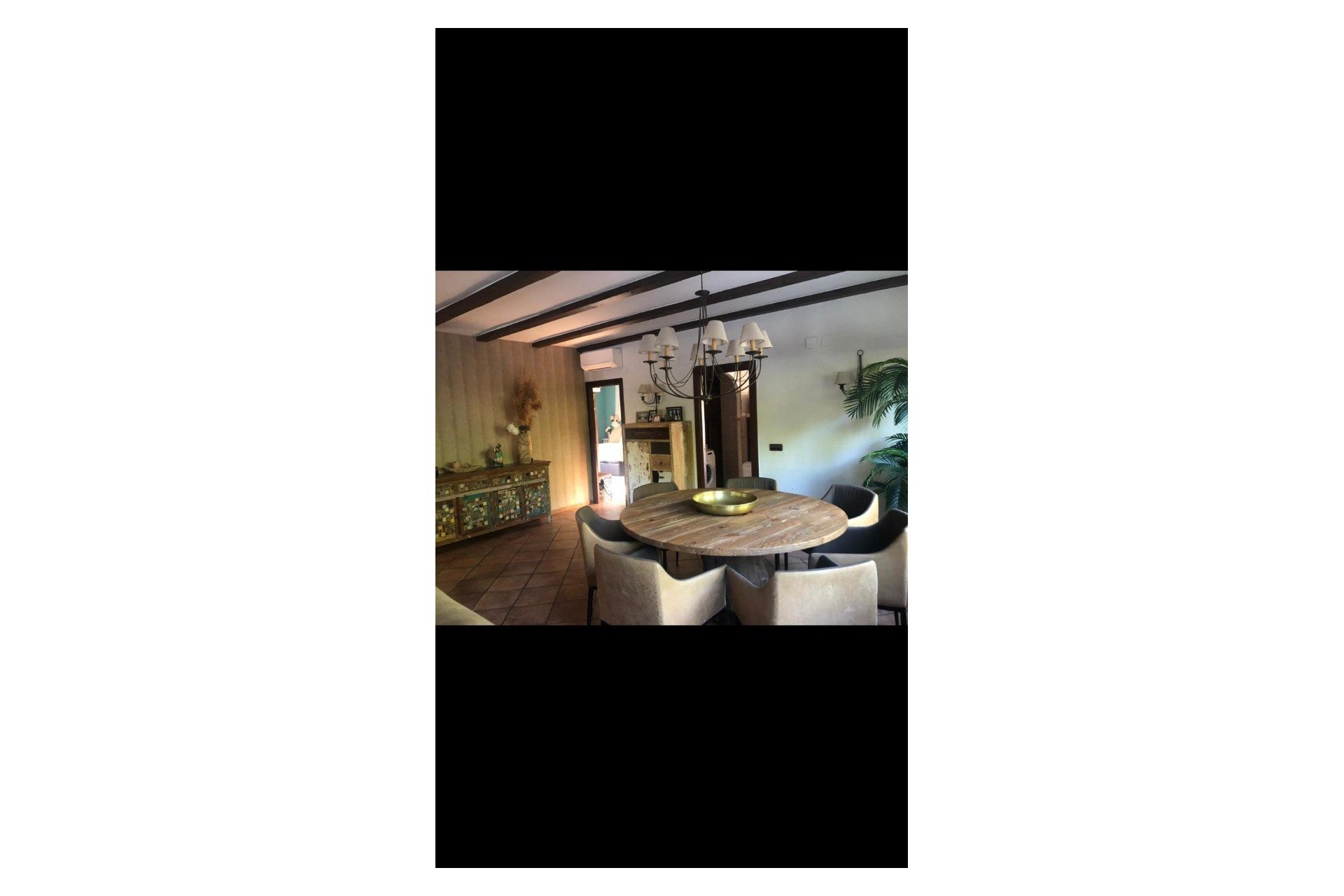 Segunda mano - Villa -
Elda - Inland