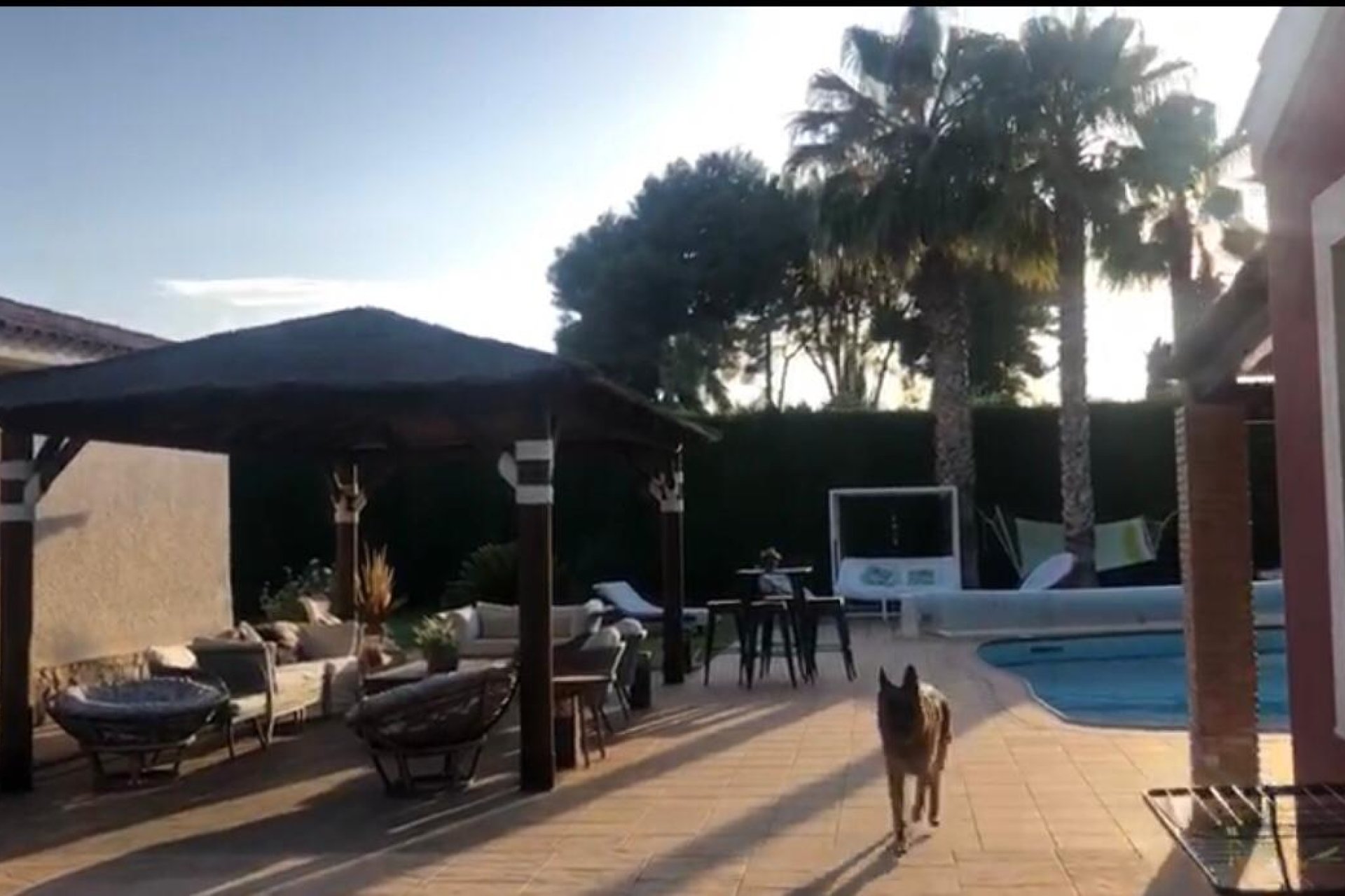 Segunda mano - Villa -
Elda - Inland