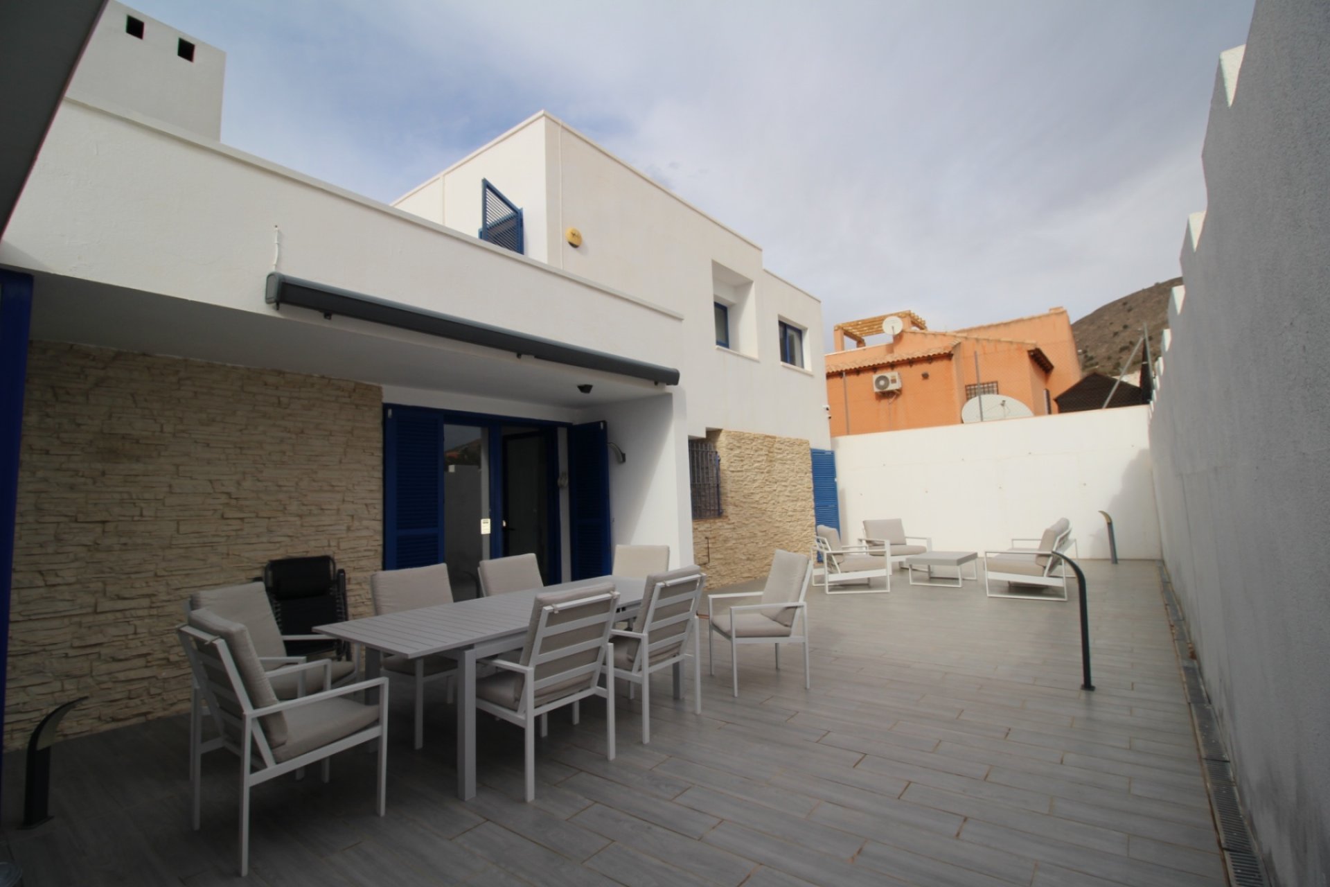 Segunda mano - Villa -
Fortuna - Inland