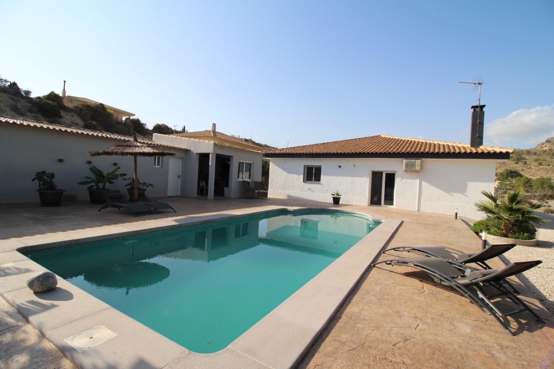 Segunda mano - Villa -
Fortuna - Inland
