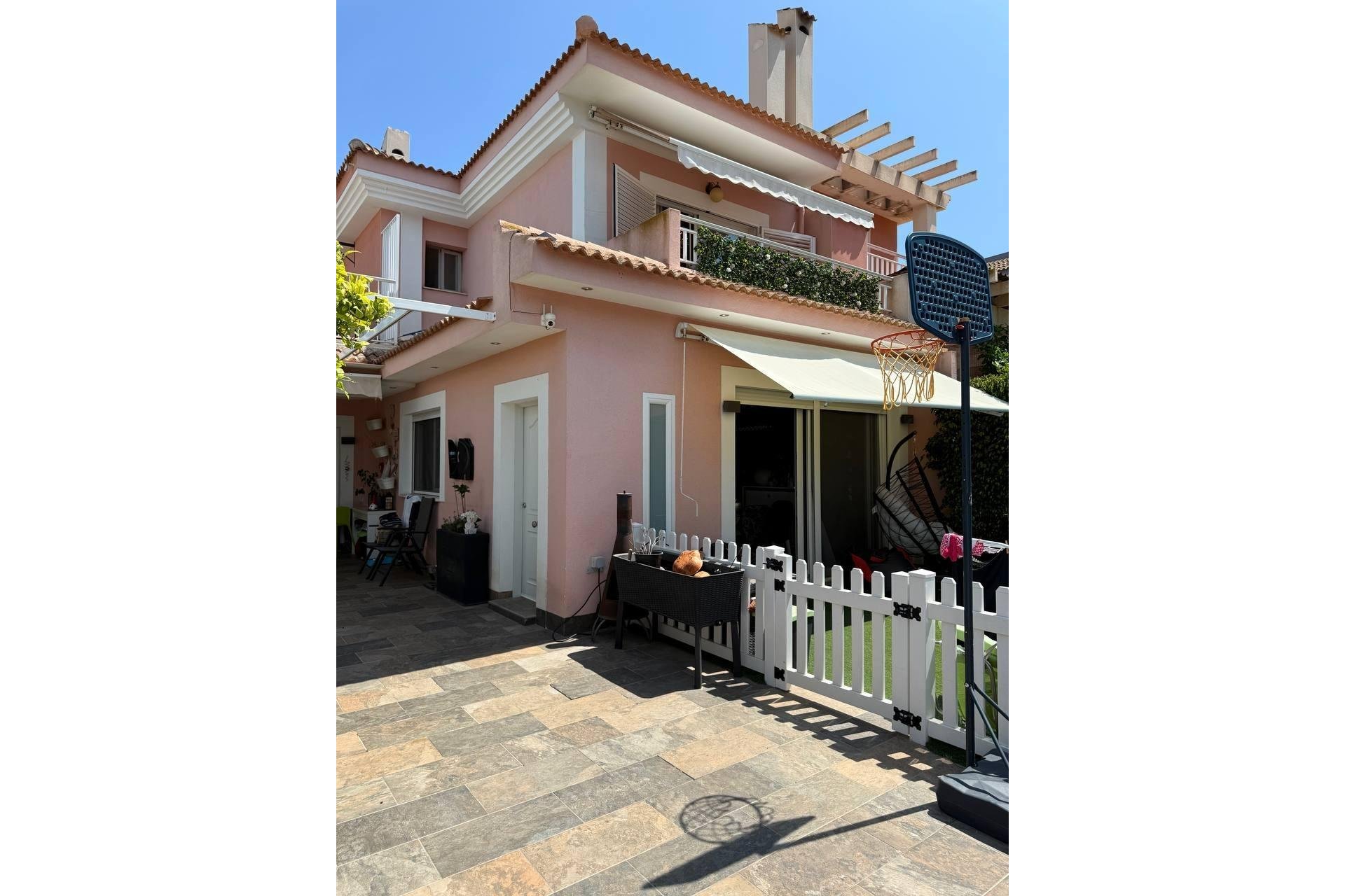 Segunda mano - Villa -
Gran Alacant - Avda. Mediterraneo