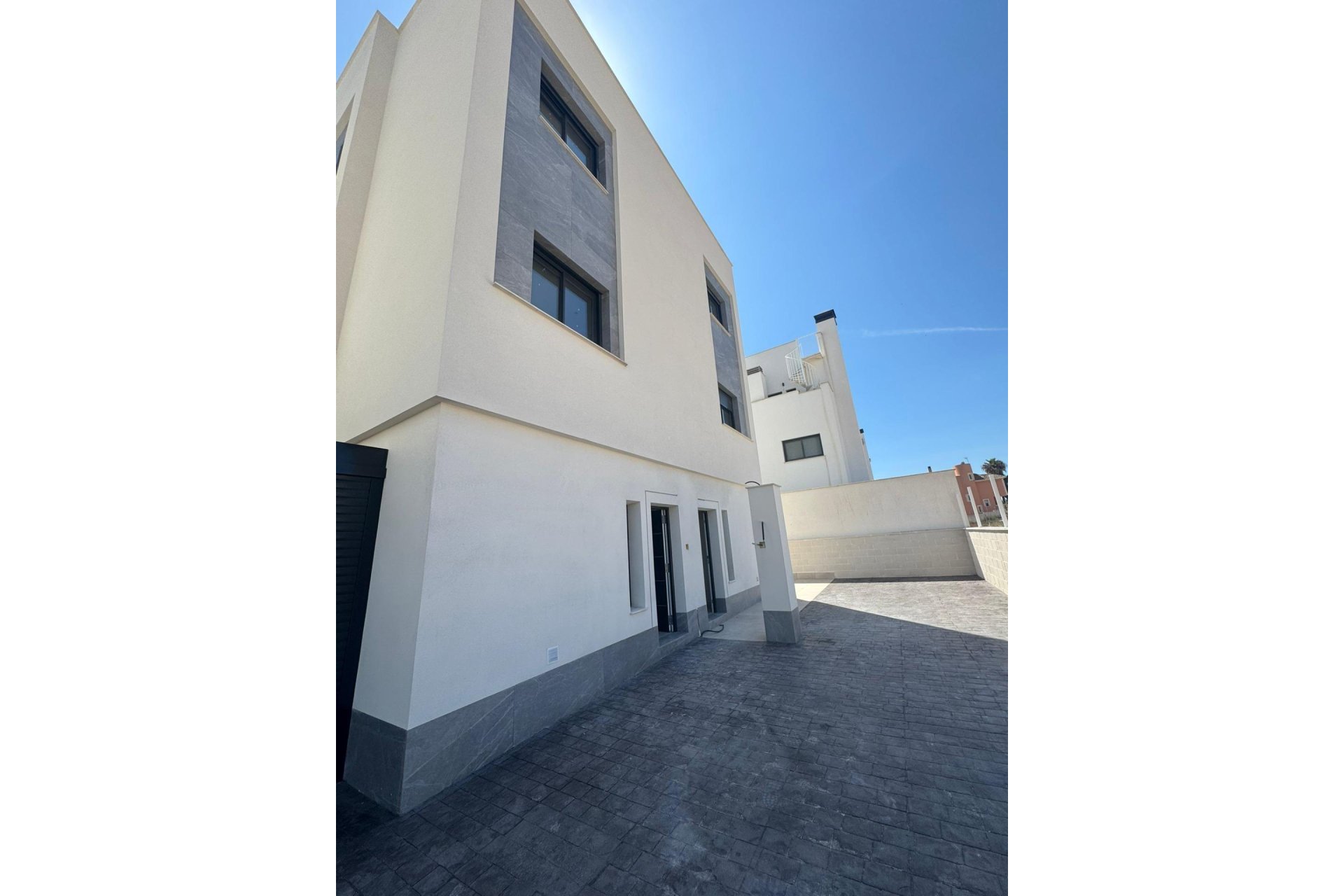 Segunda mano - Villa -
Guardamar del Segura - Guardamar