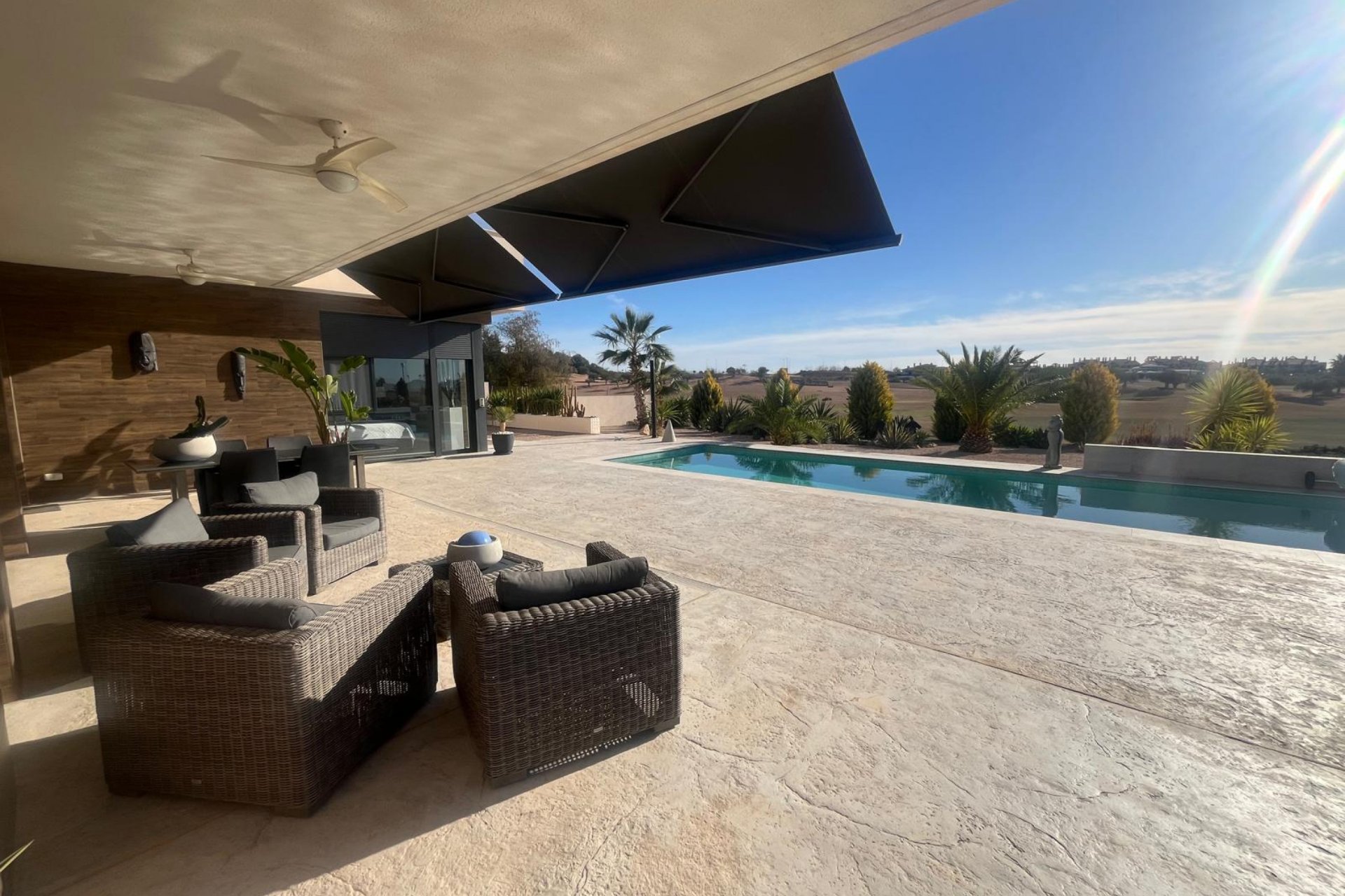 Segunda mano - Villa -
Hacienda del Alamo - Inland