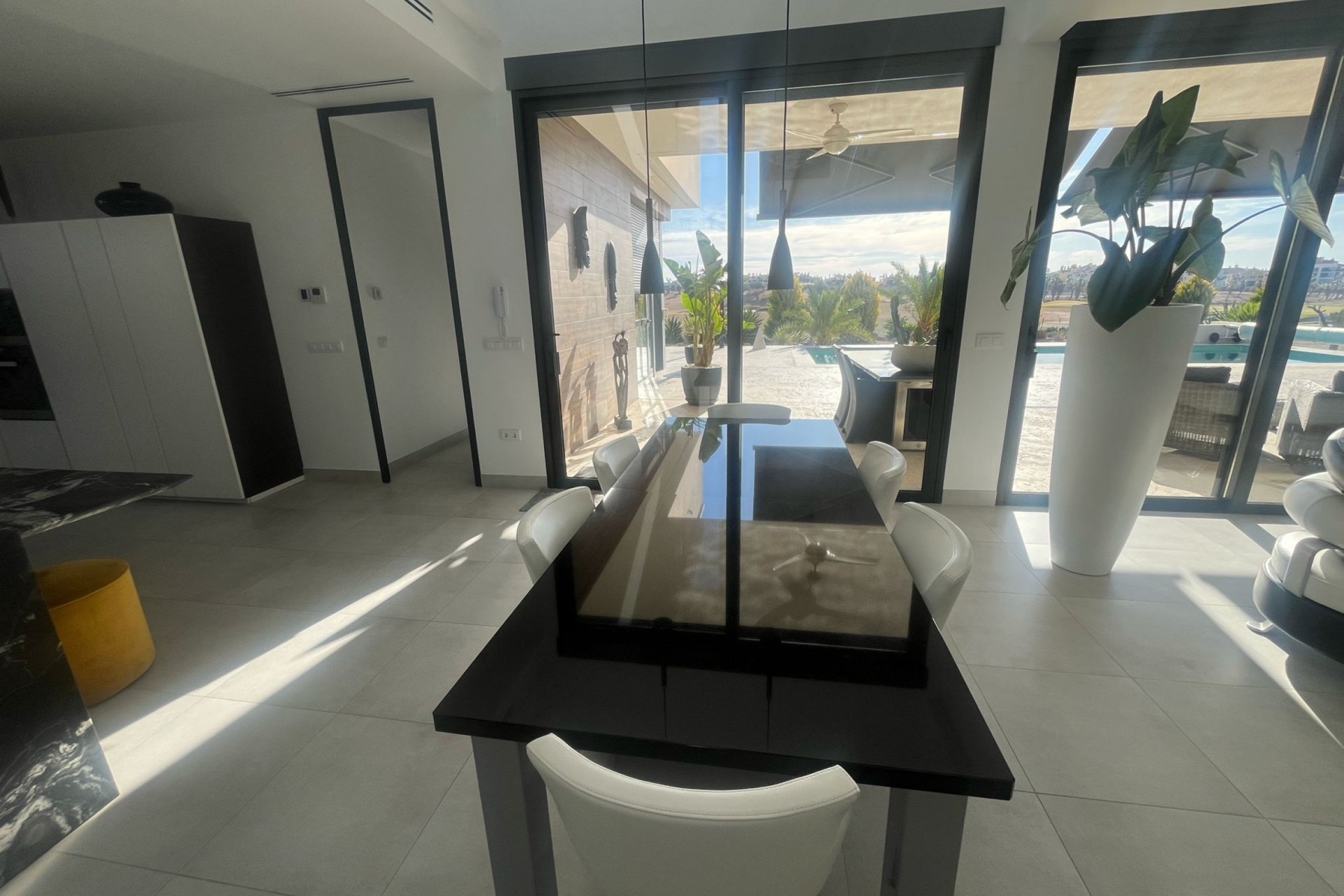 Segunda mano - Villa -
Hacienda del Alamo - Inland