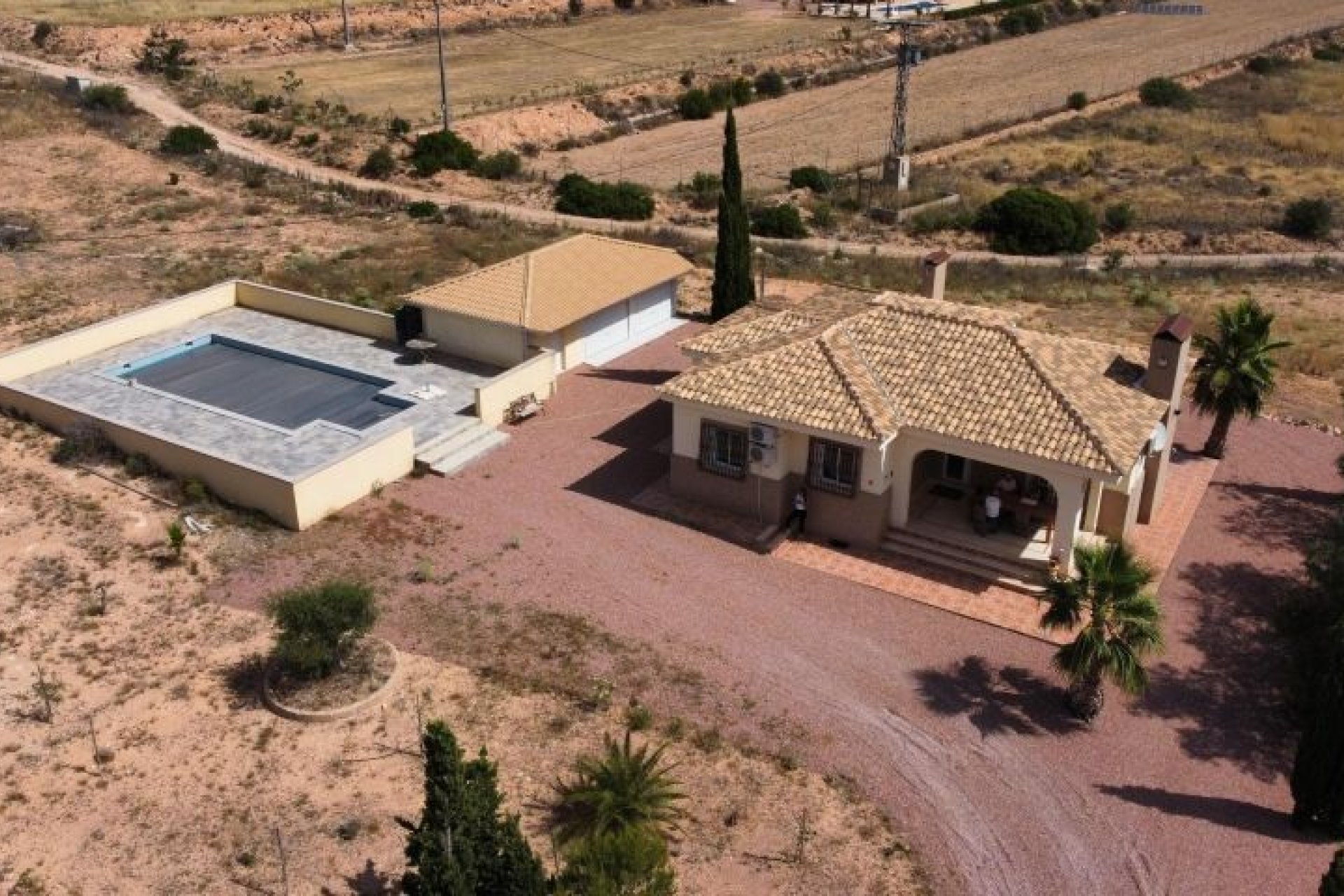 Segunda mano - Villa -
Hondón de las Nieves - Inland