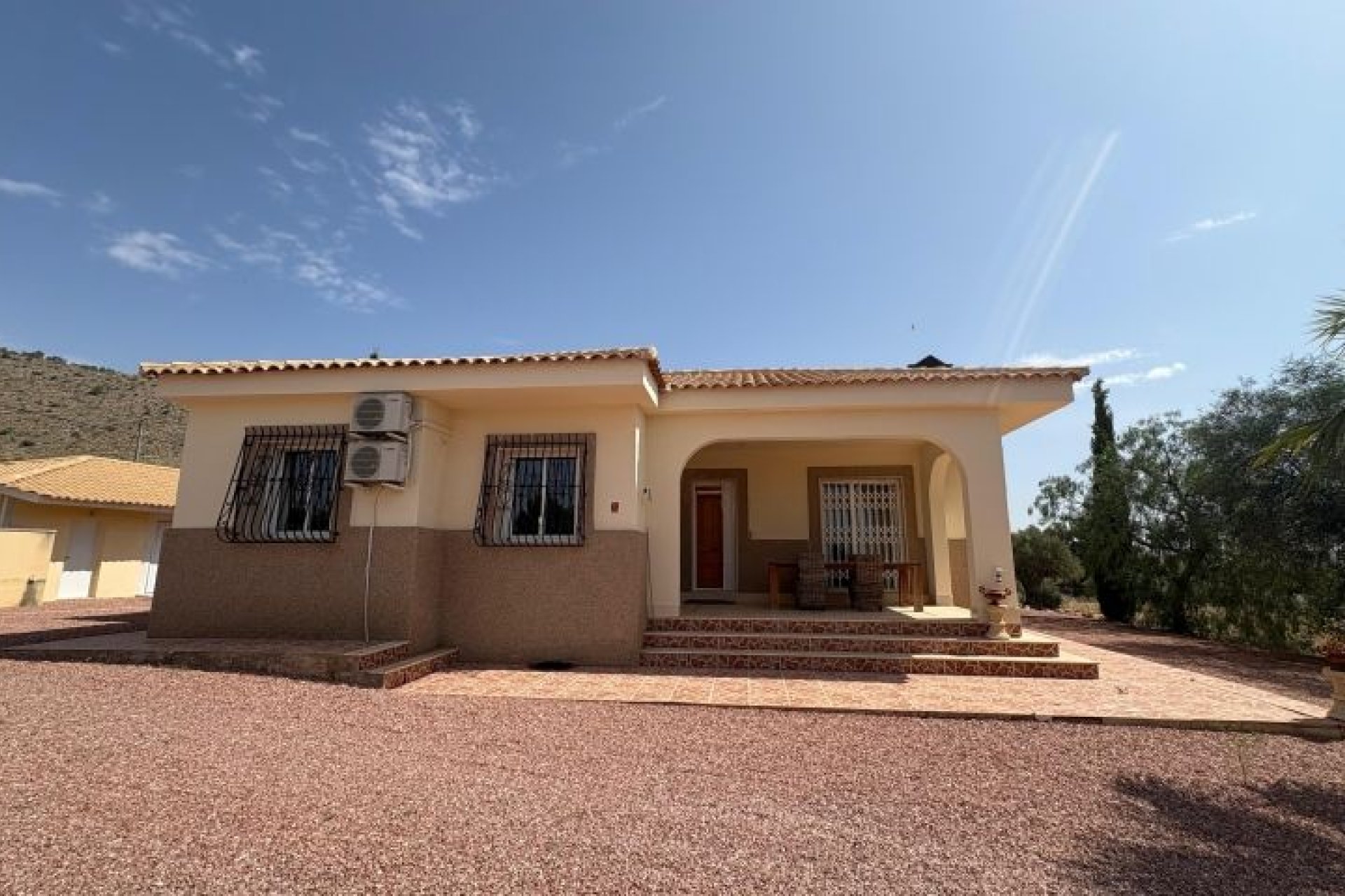 Segunda mano - Villa -
Hondón de las Nieves - Inland