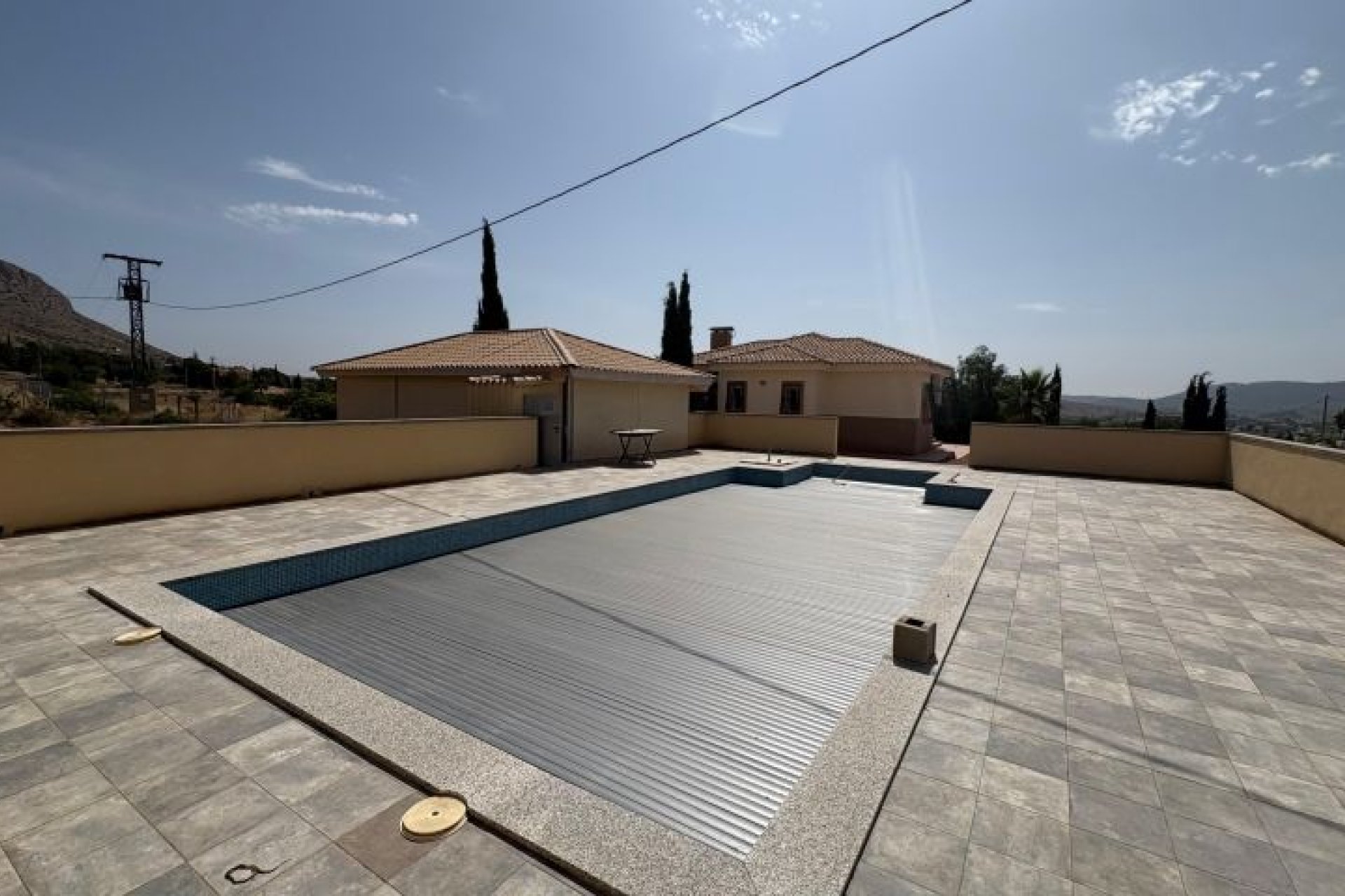 Segunda mano - Villa -
Hondón de las Nieves - Inland