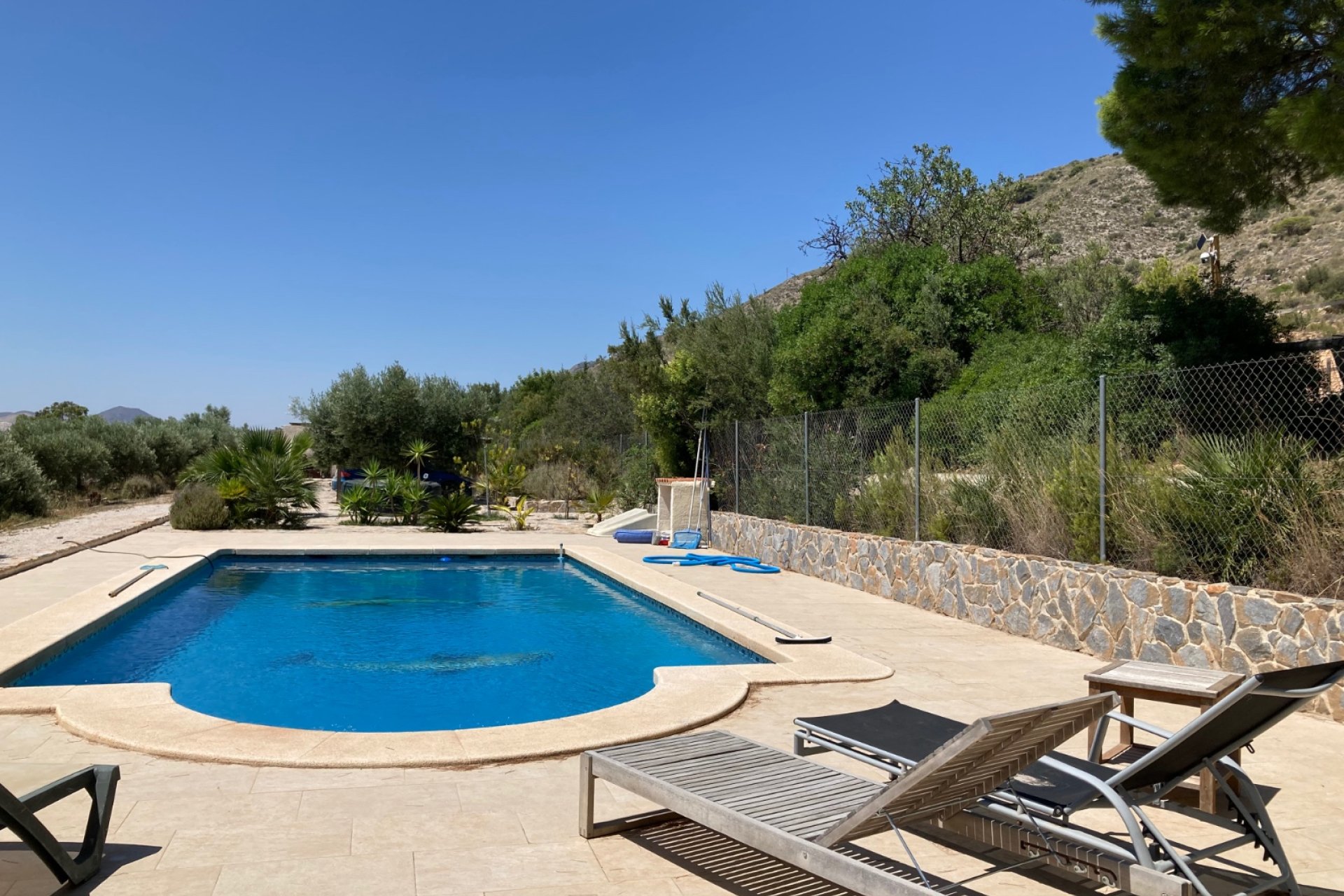 Segunda mano - Villa -
Hondón de las Nieves - Inland