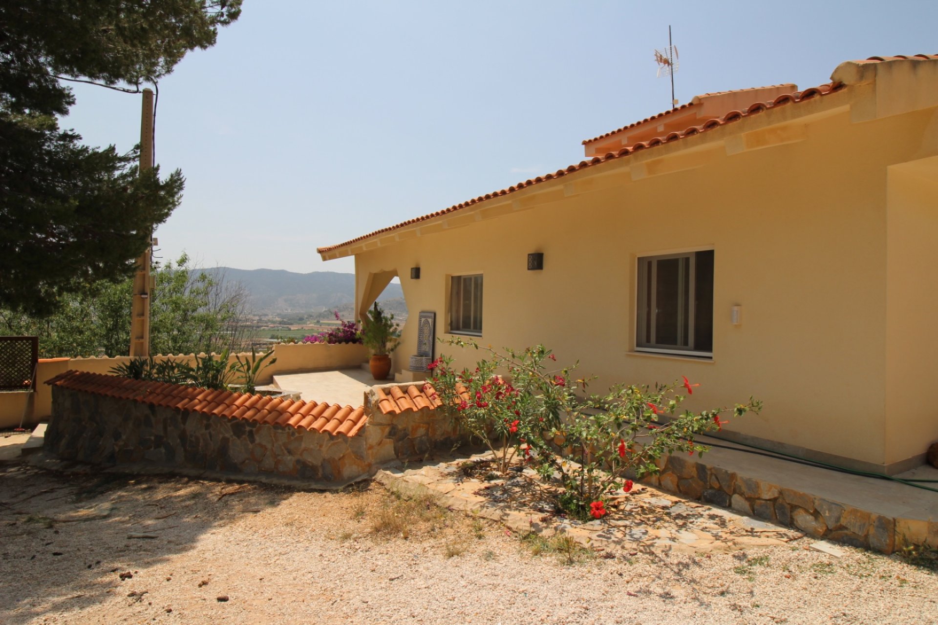 Segunda mano - Villa -
Hondón de las Nieves - Inland