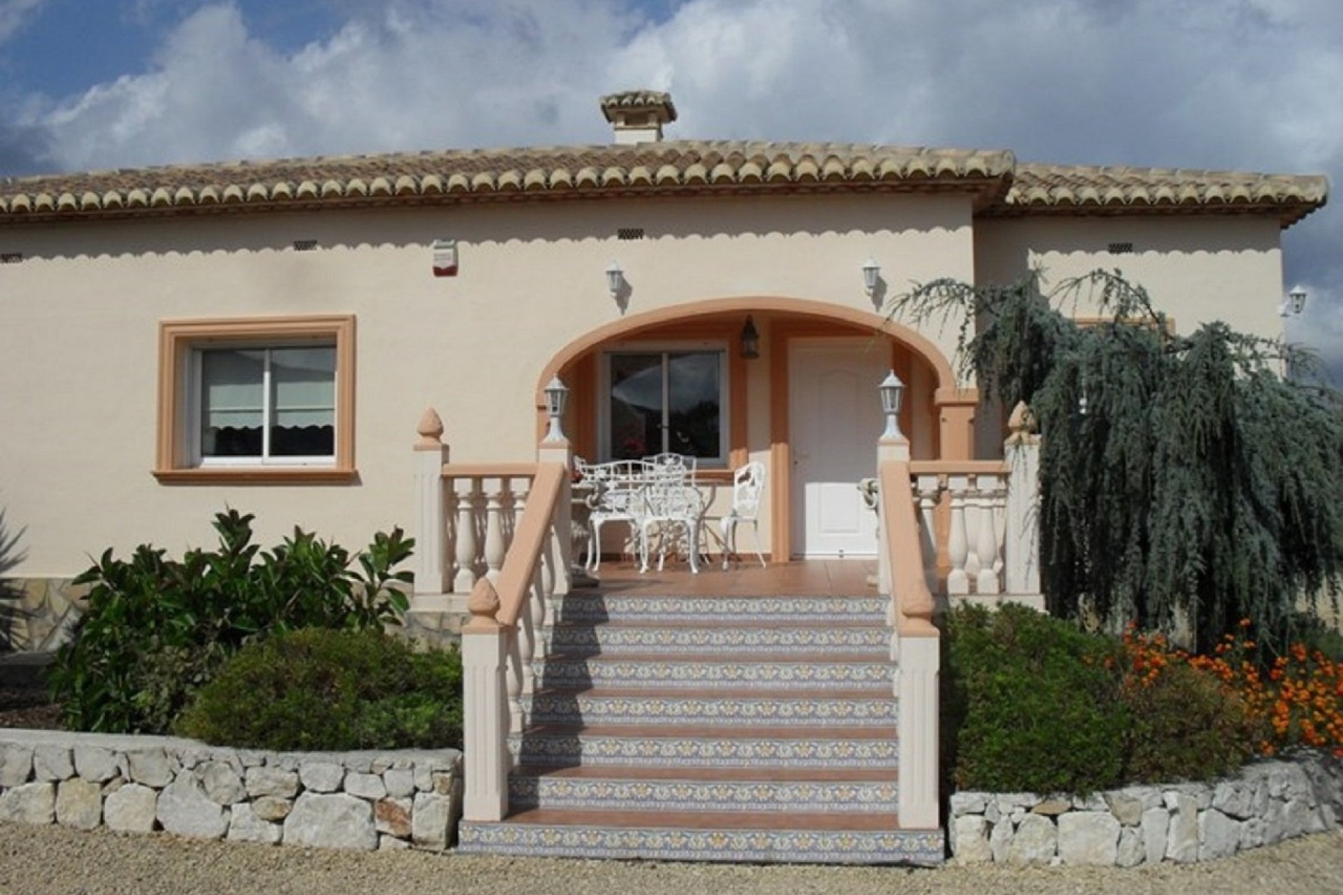 Segunda mano - Villa -
Jalón - Inland
