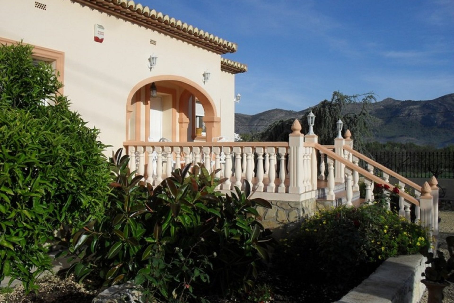 Segunda mano - Villa -
Jalón - Inland