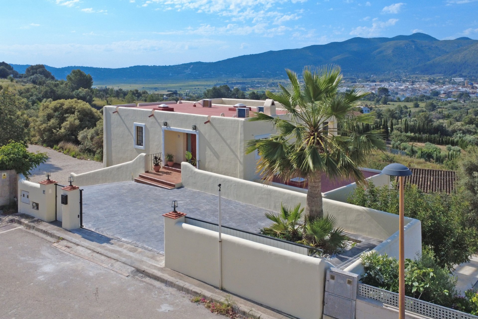 Segunda mano - Villa -
Jalón - Inland