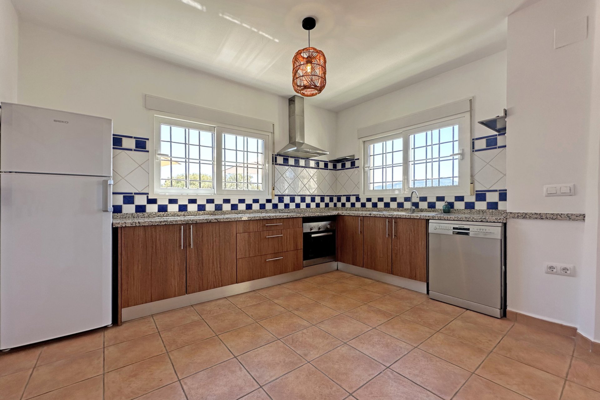 Segunda mano - Villa -
Jalón - Inland