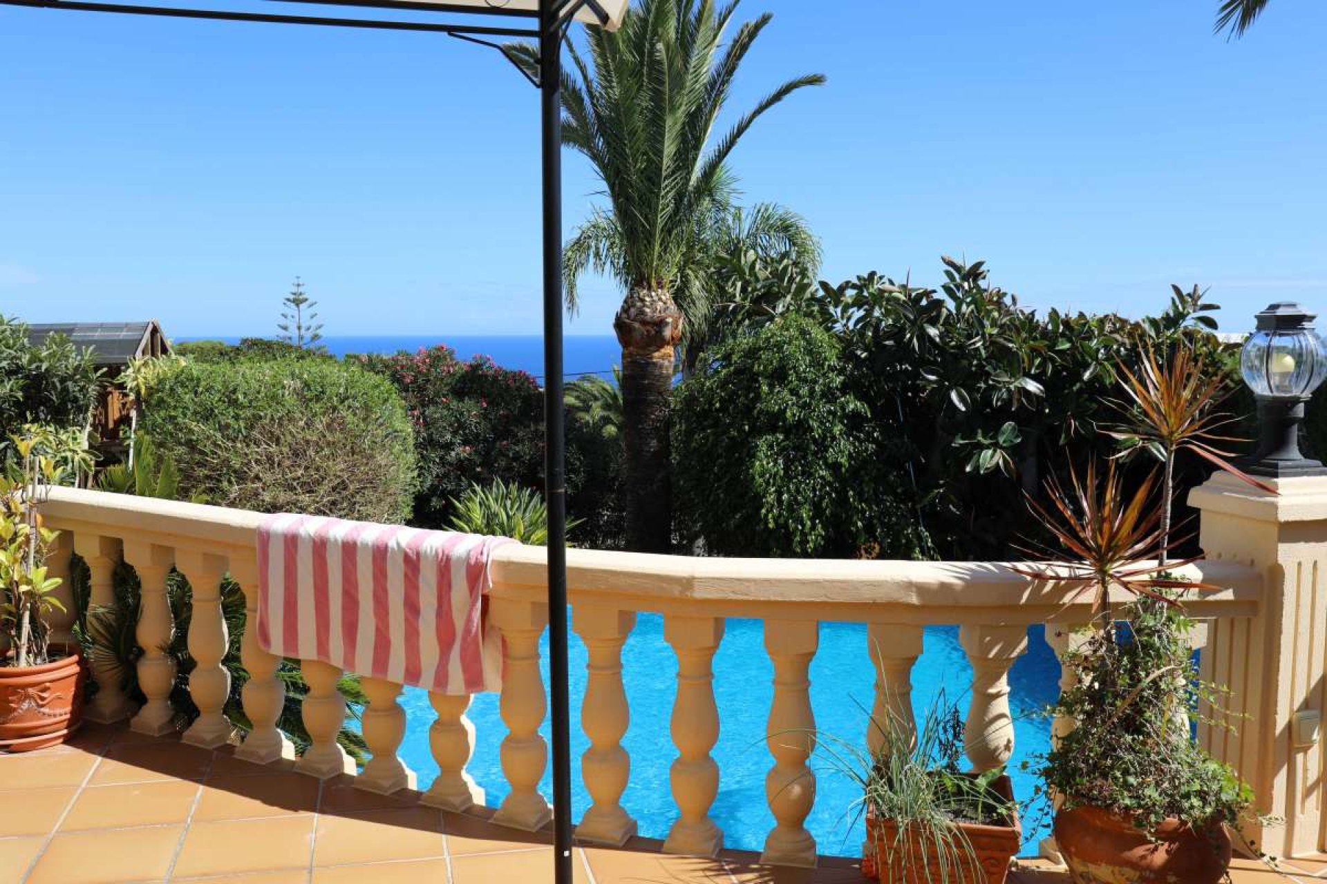 Segunda mano - Villa -
Jávea - Costa Blanca