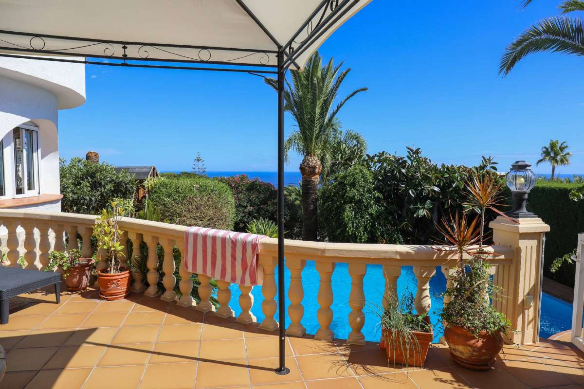 Segunda mano - Villa -
Jávea - Costa Blanca
