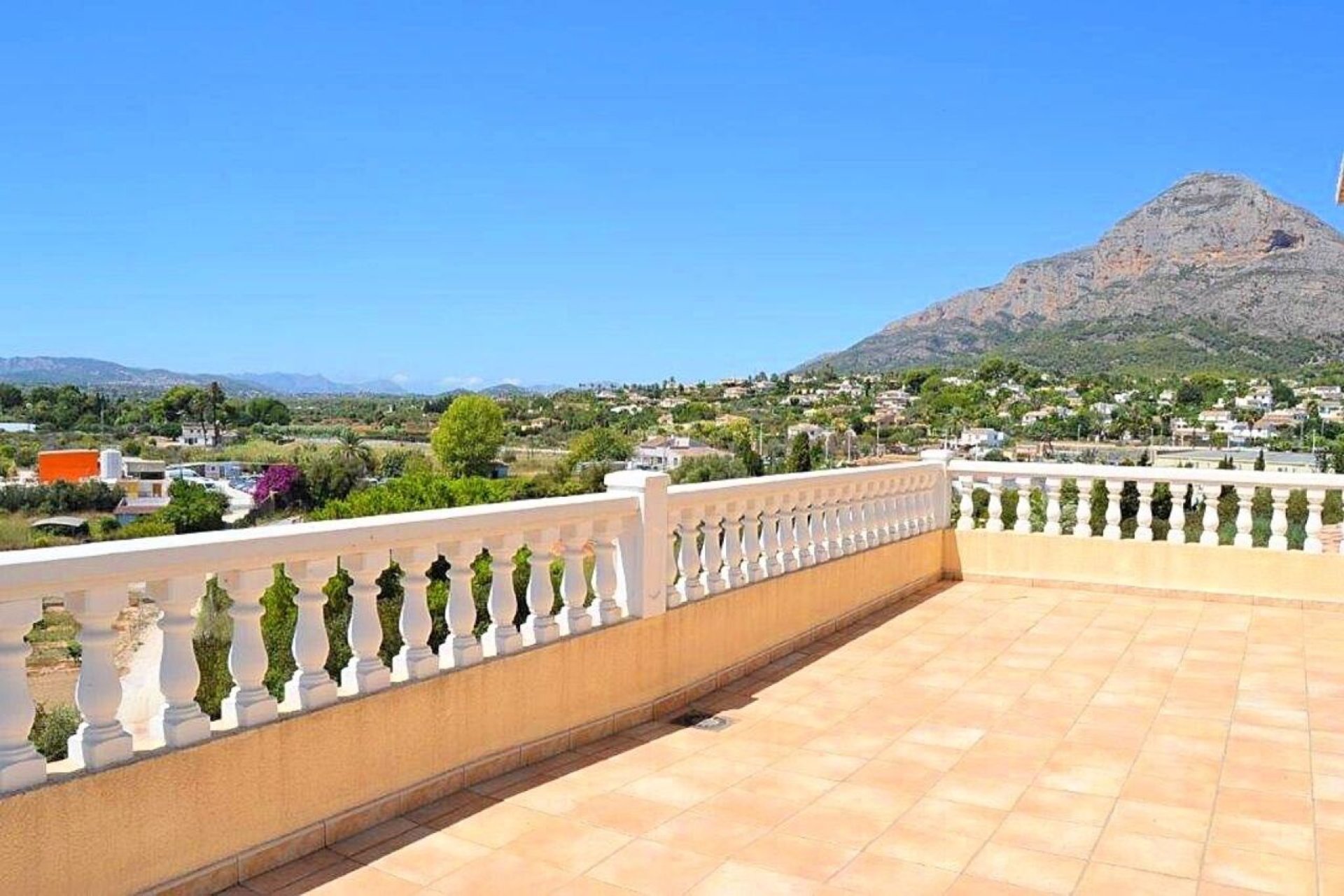 Segunda mano - Villa -
Jávea - Costa Blanca