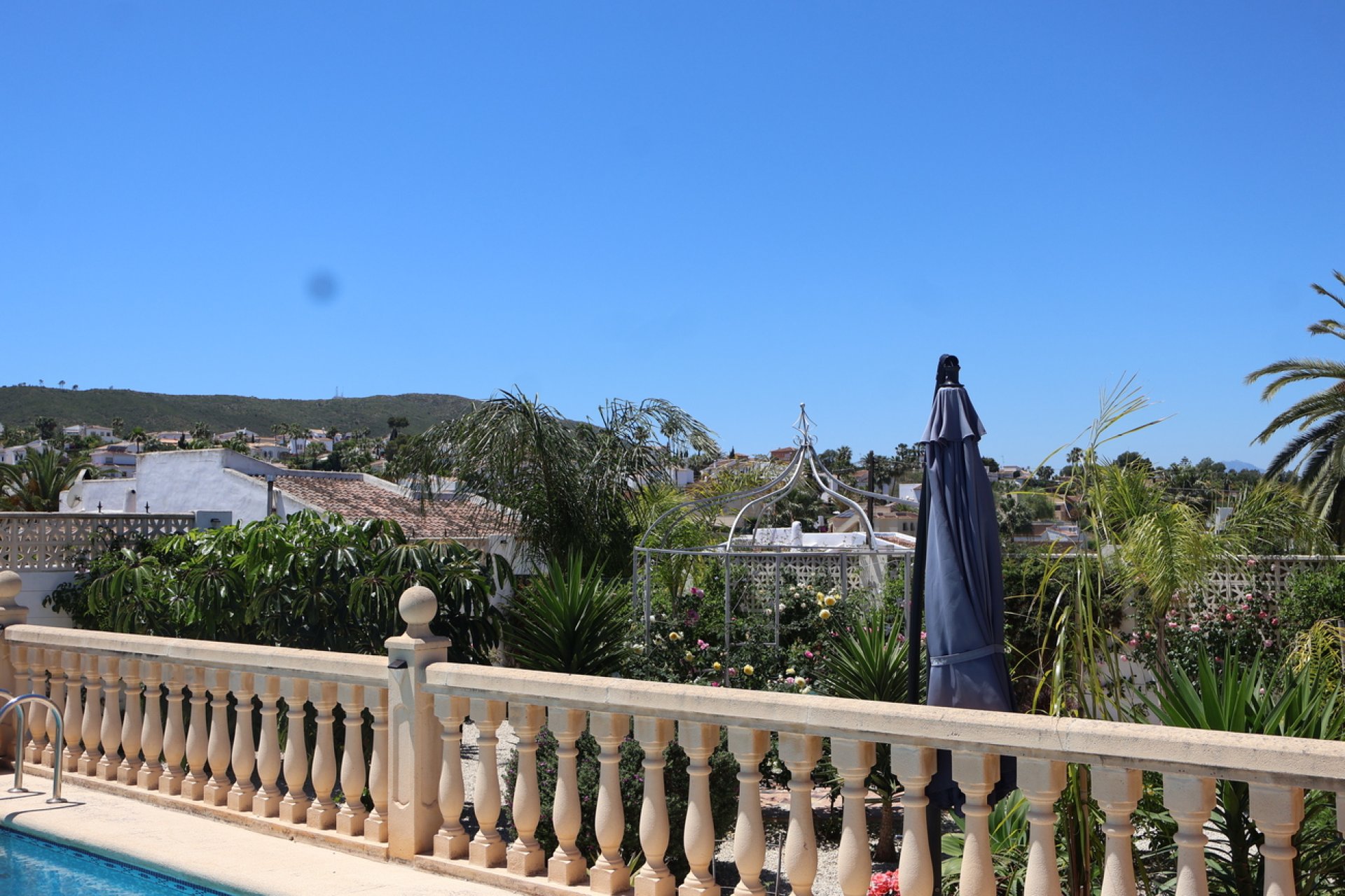 Segunda mano - Villa -
Jávea - Costa Blanca