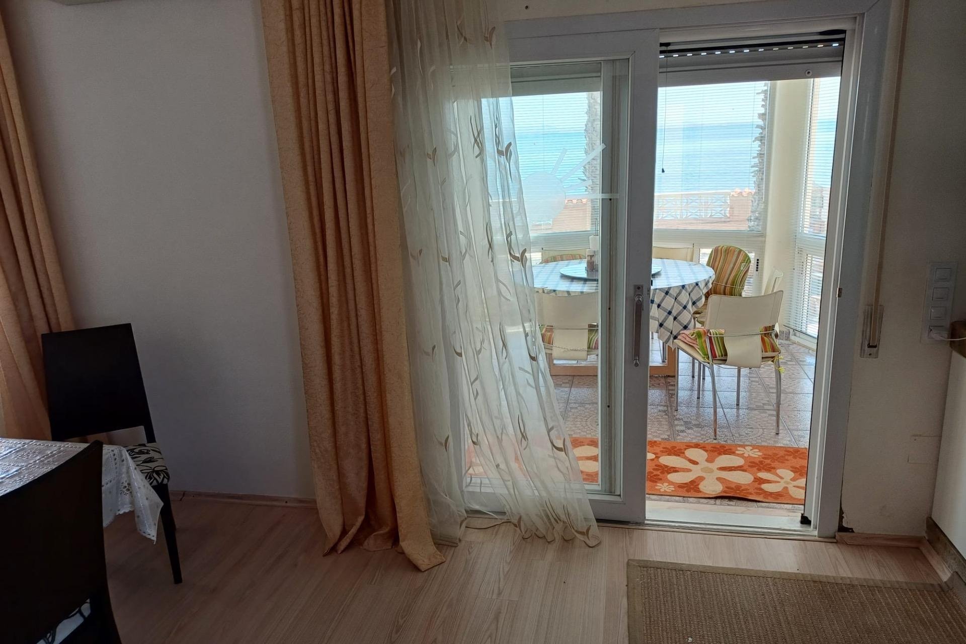 Segunda mano - Villa -
La Manga del Mar Menor - Veneziola