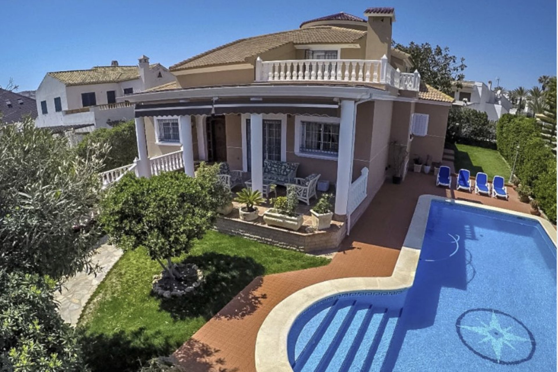 Segunda mano - Villa -
La Mata - Costa Blanca