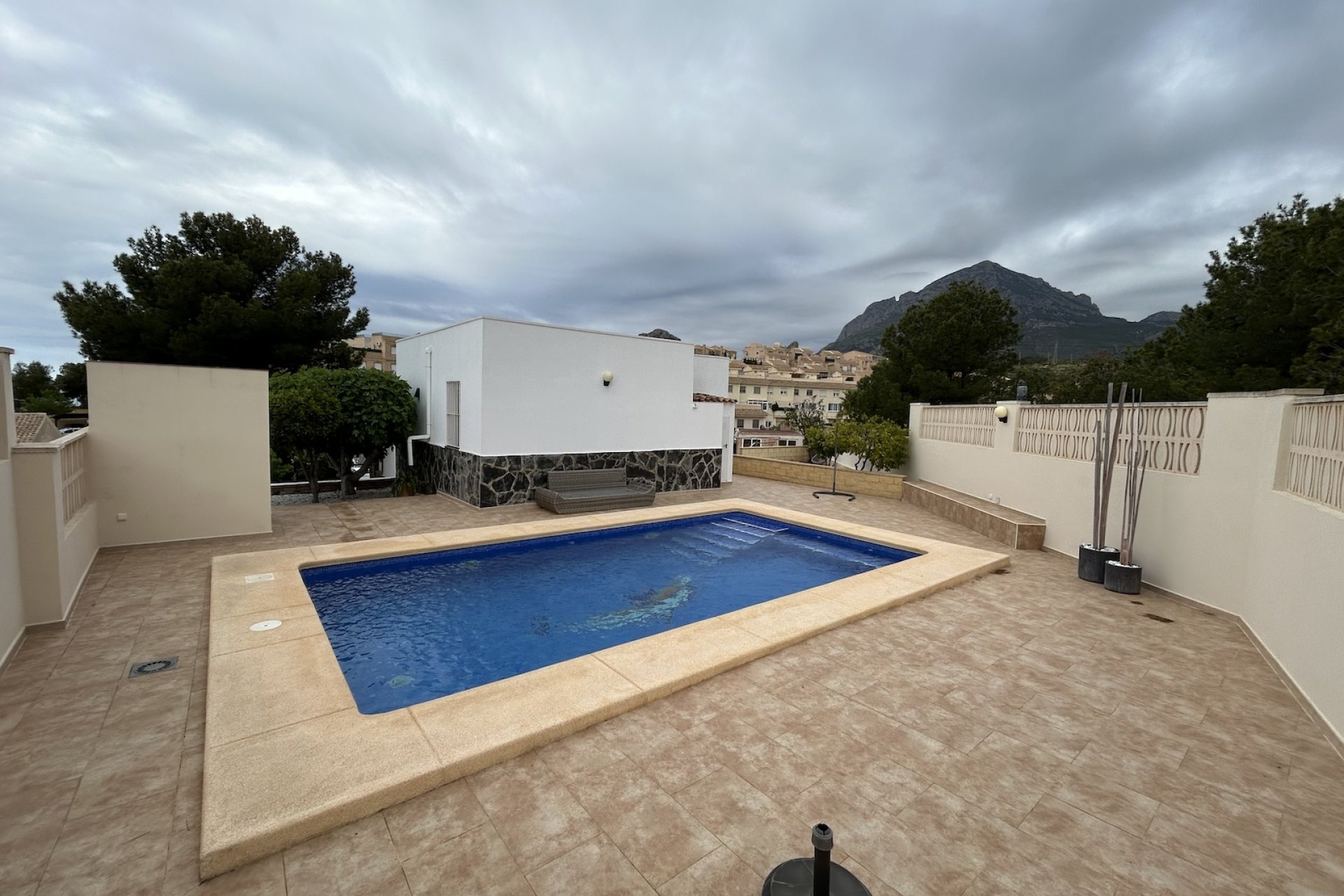 Segunda mano - Villa -
La Nucía - Costa Blanca
