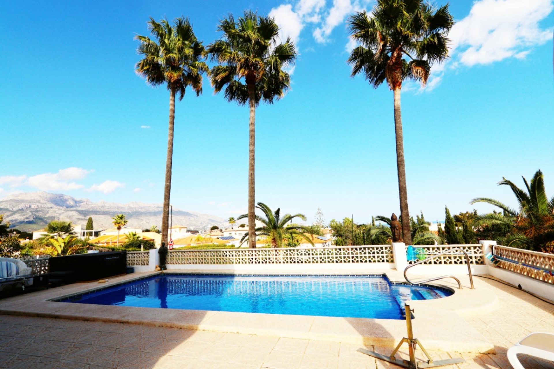 Segunda mano - Villa -
La Nucía - Costa Blanca
