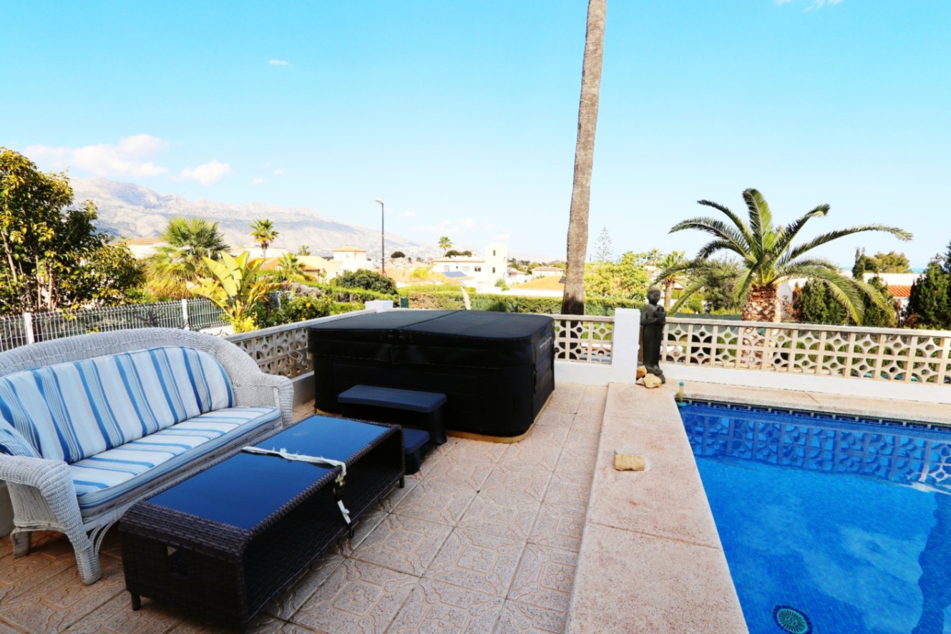 Segunda mano - Villa -
La Nucía - Costa Blanca
