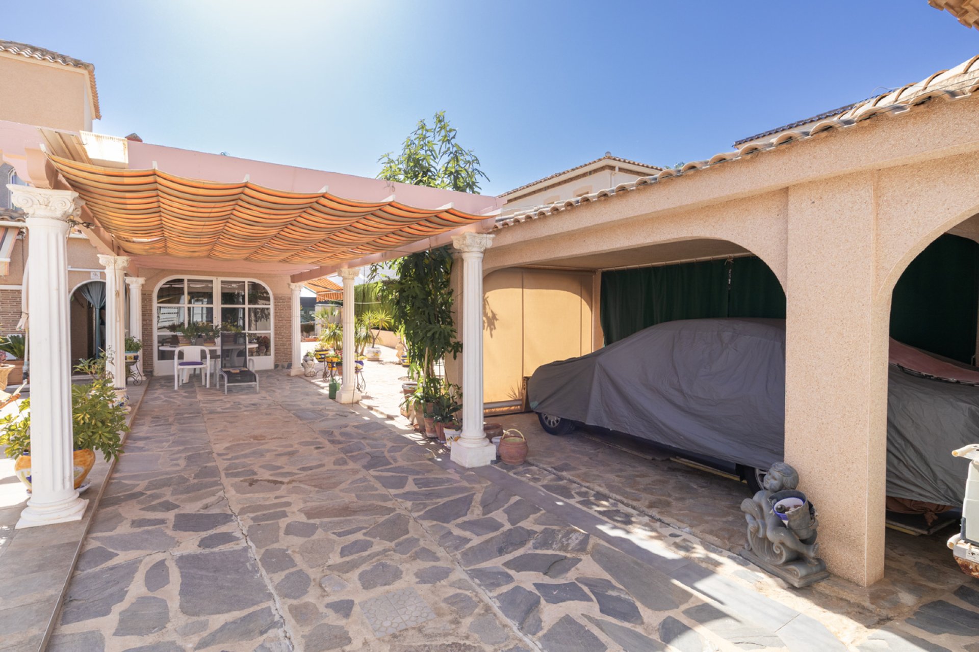 Segunda mano - Villa -
La Regia - Costa Blanca