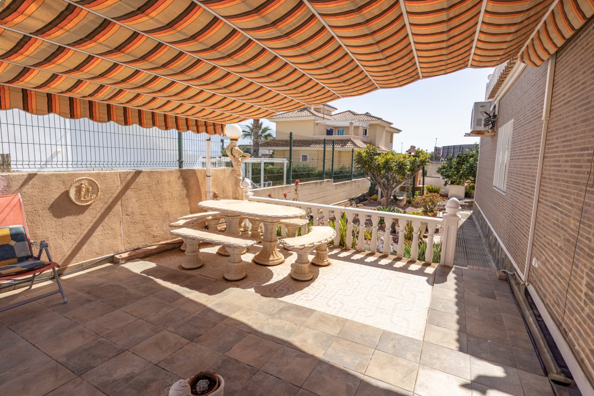 Segunda mano - Villa -
La Regia - Costa Blanca
