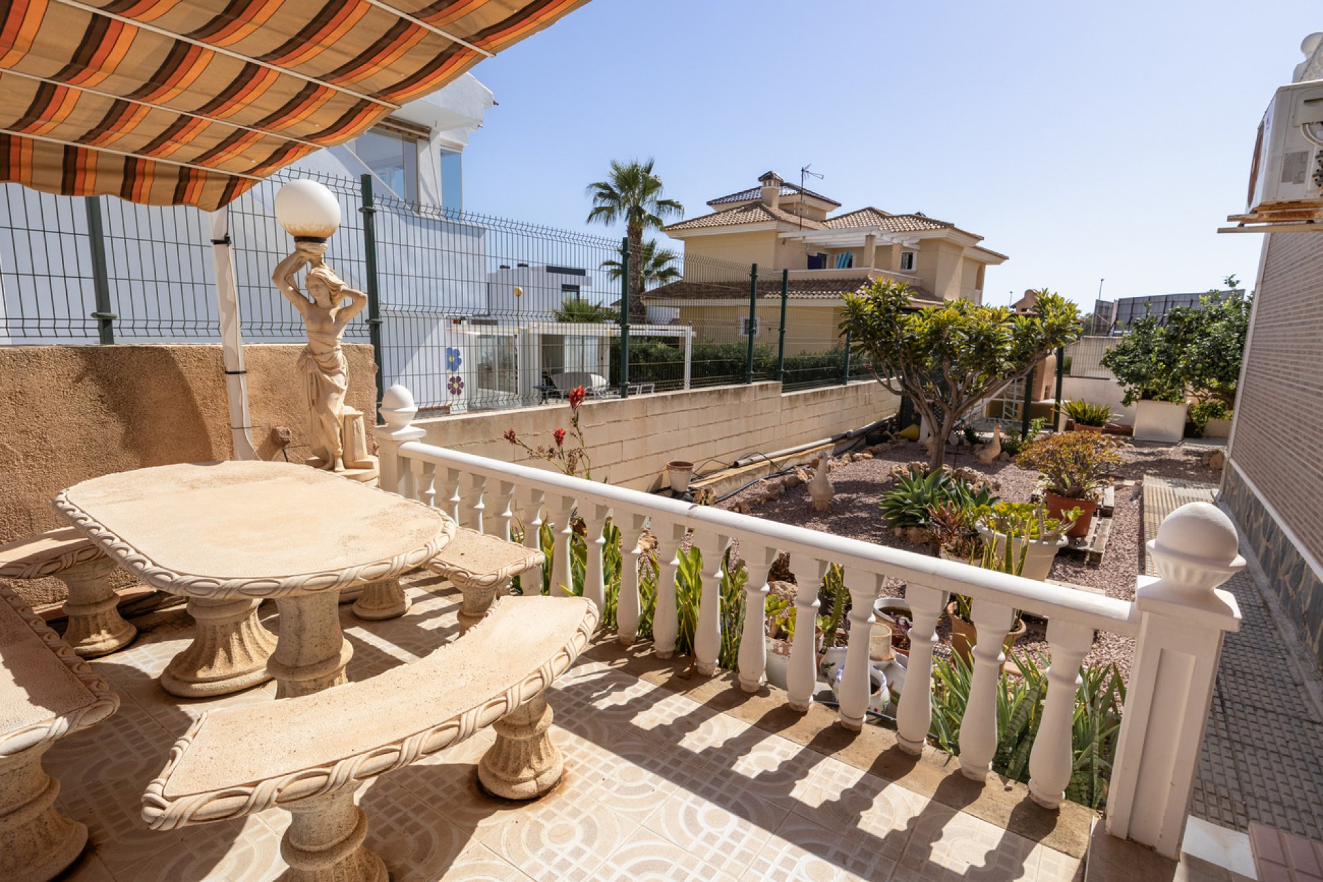 Segunda mano - Villa -
La Regia - Costa Blanca