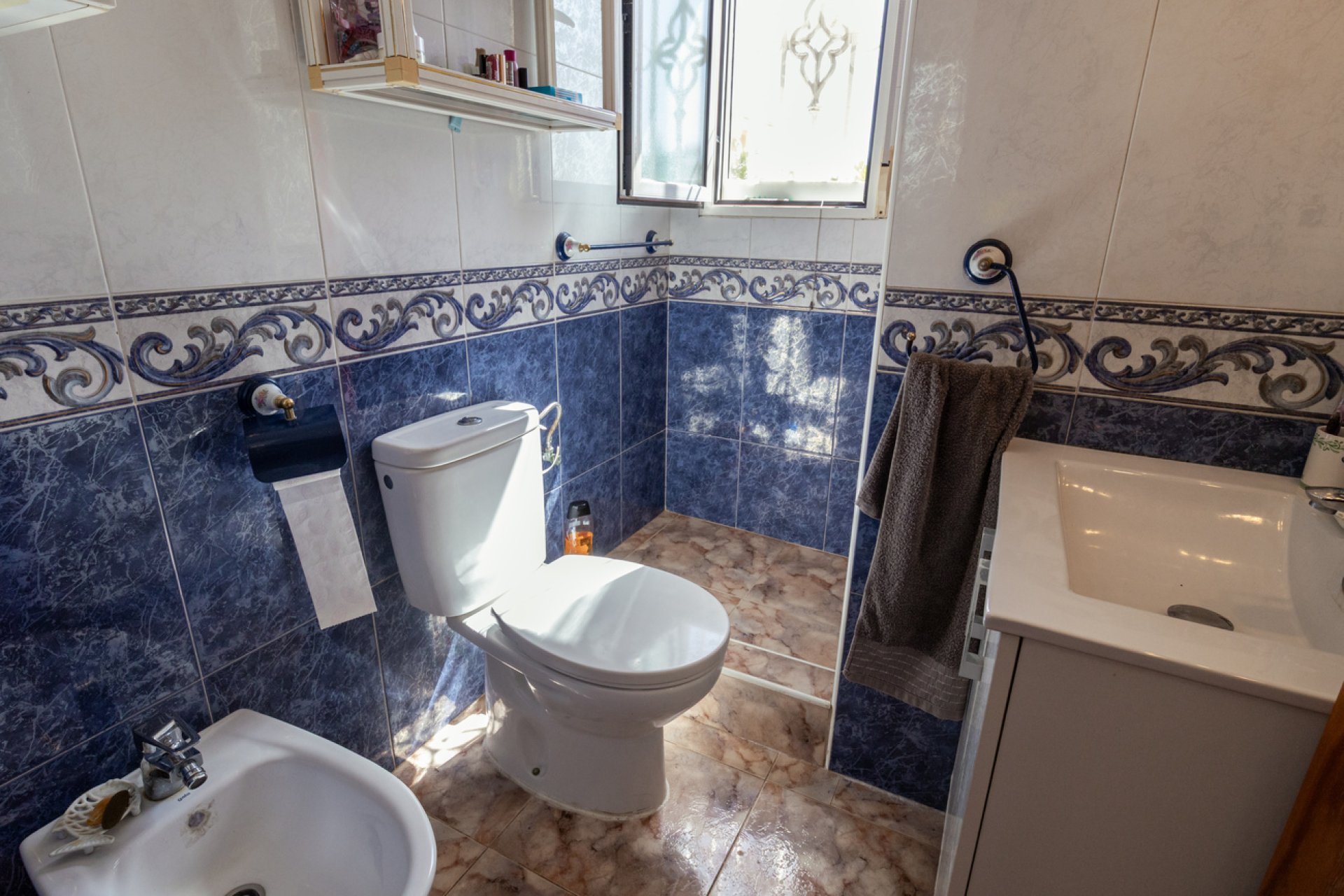 Segunda mano - Villa -
La Regia - Costa Blanca