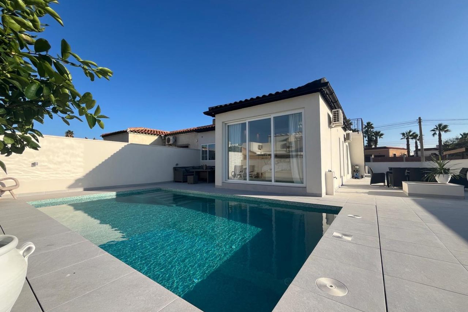Segunda mano - Villa -
La Siesta - Costa Blanca