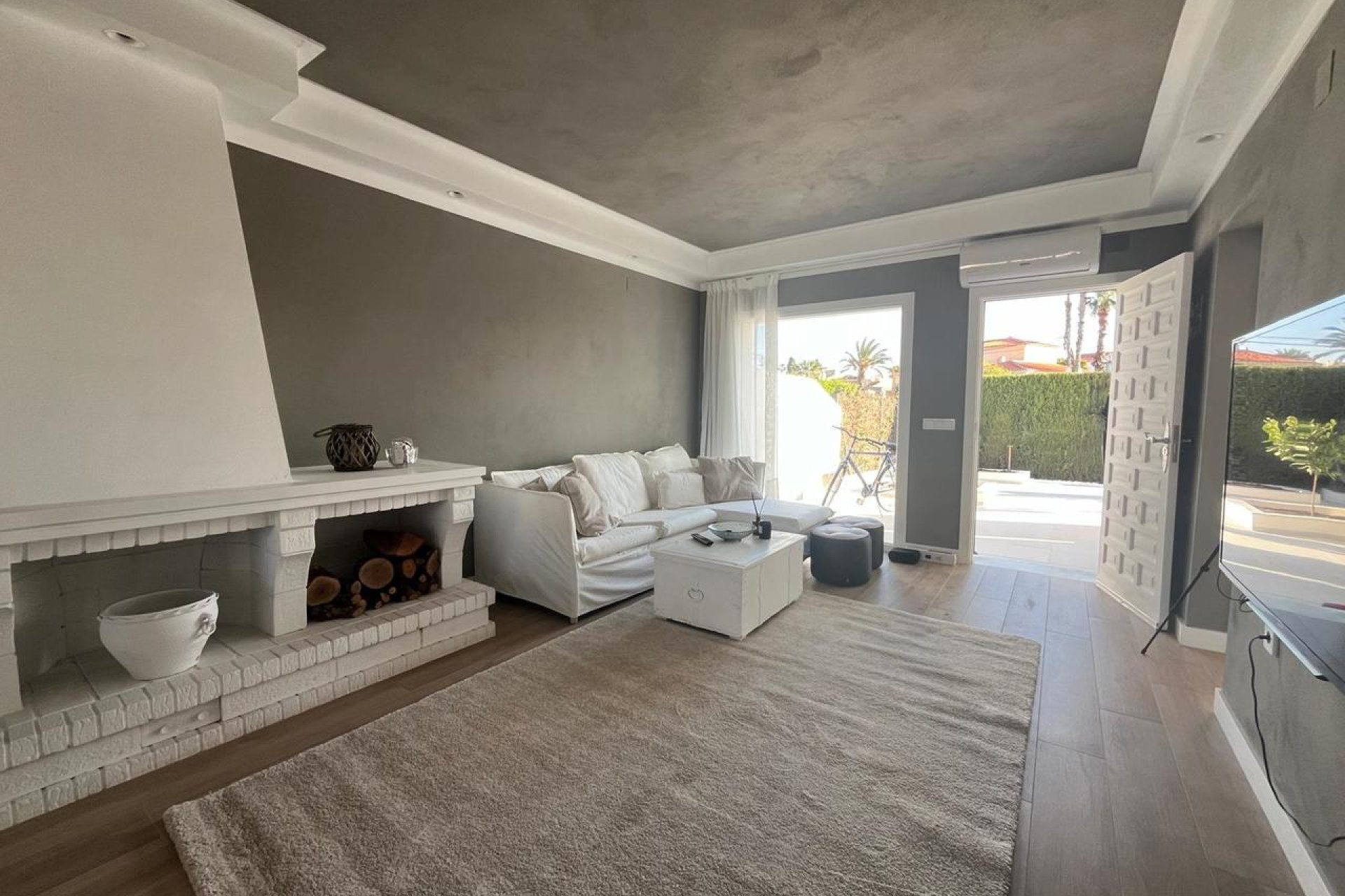Segunda mano - Villa -
La Siesta - Costa Blanca