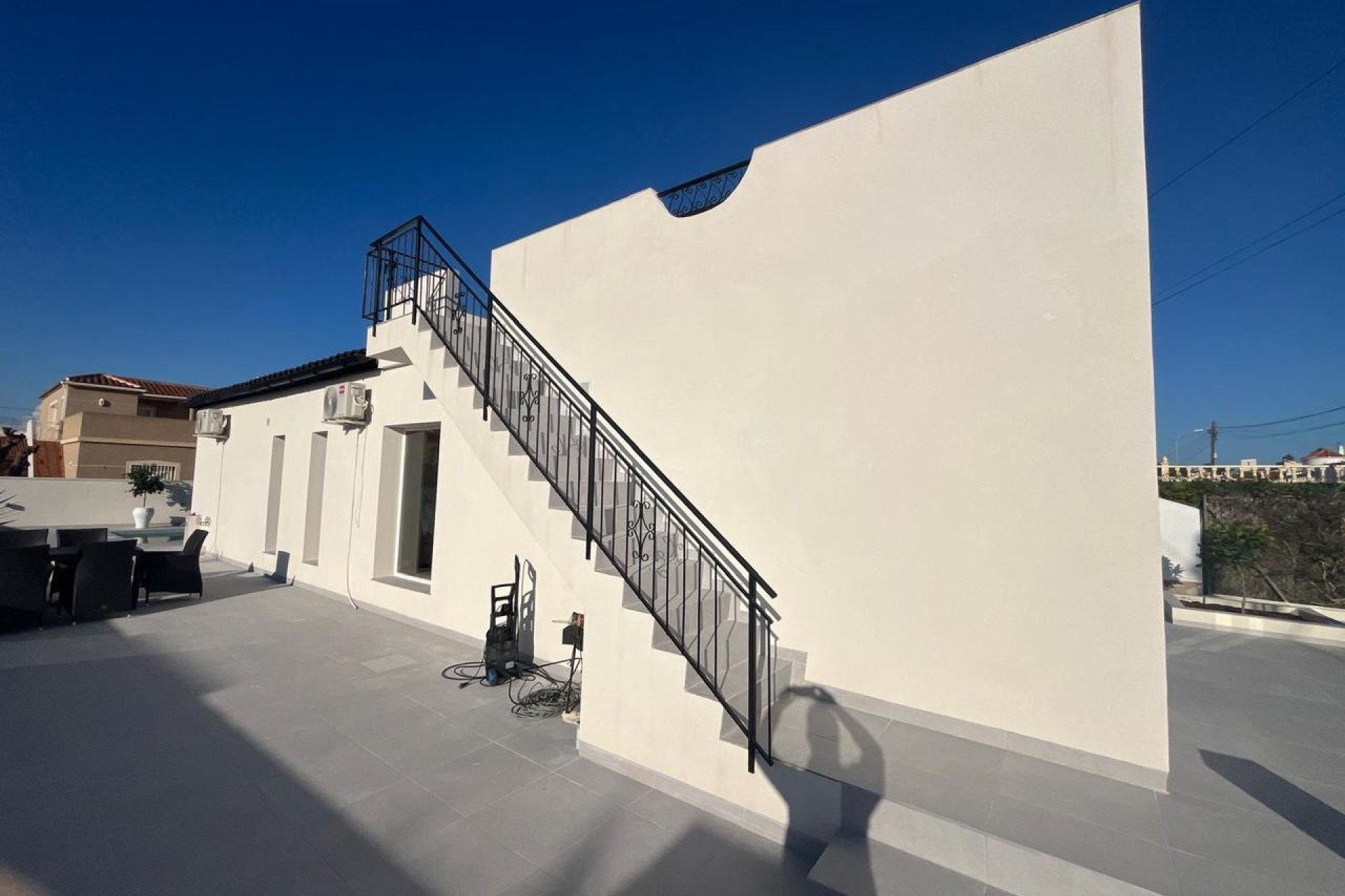 Segunda mano - Villa -
La Siesta - Costa Blanca