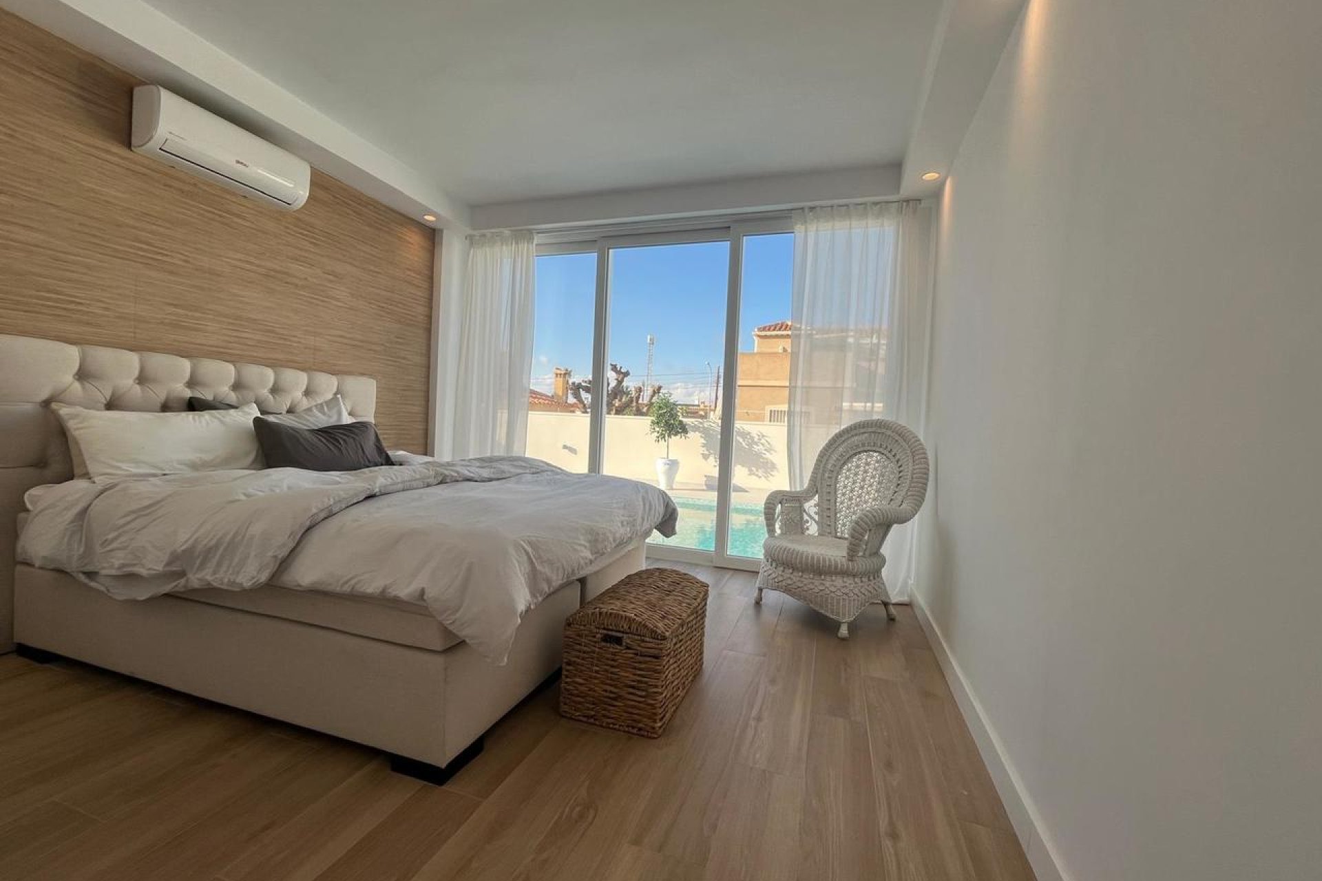 Segunda mano - Villa -
La Siesta - Costa Blanca