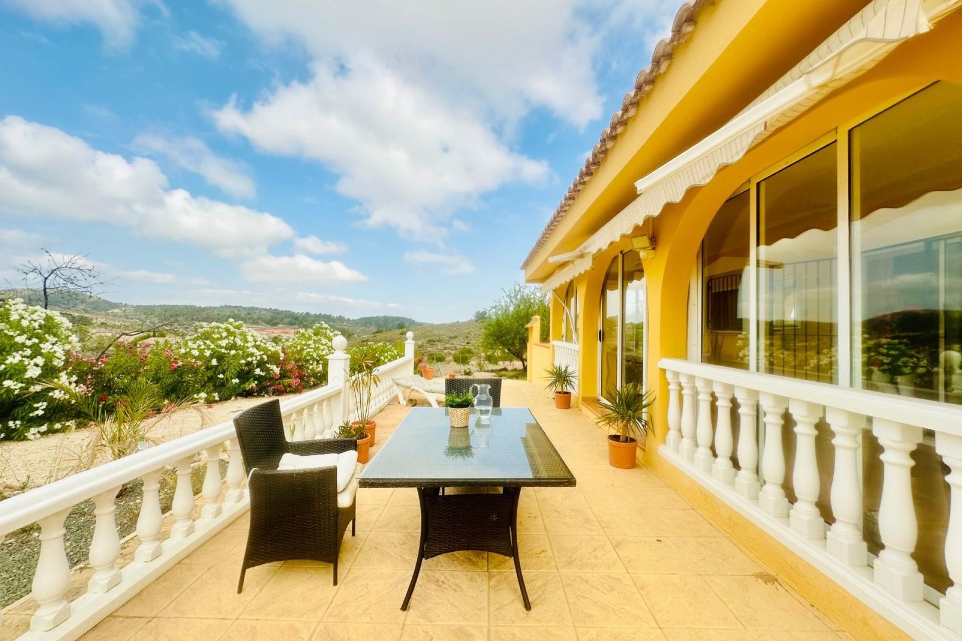 Segunda mano - Villa -
La Zarza - Inland