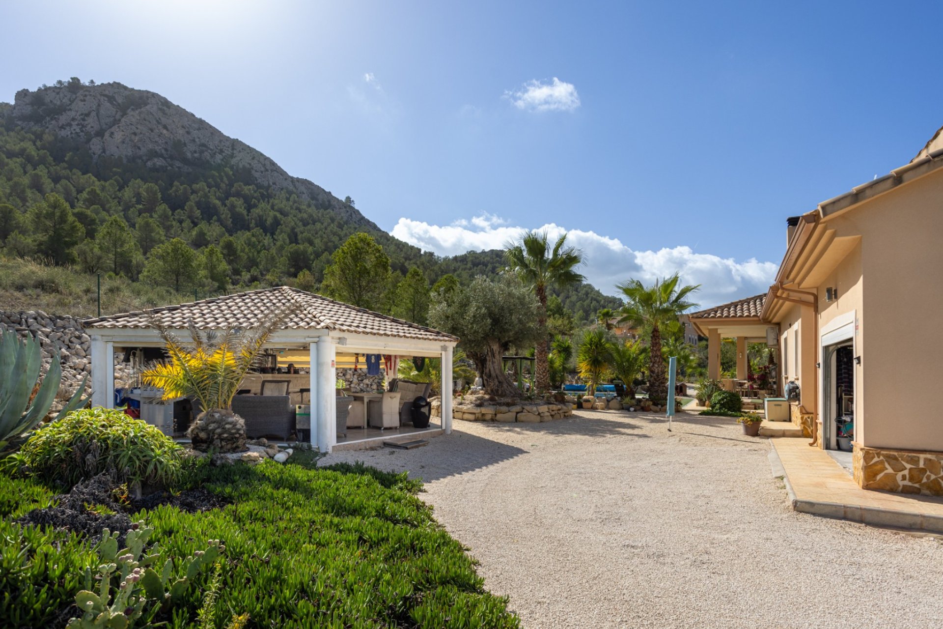 Segunda mano - Villa -
La Zarza - Inland