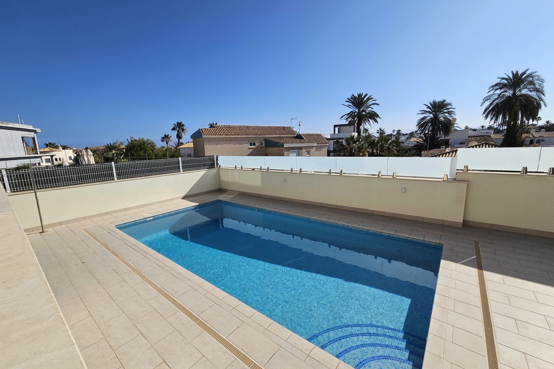 Segunda mano - Villa -
La Zenia - Costa Blanca