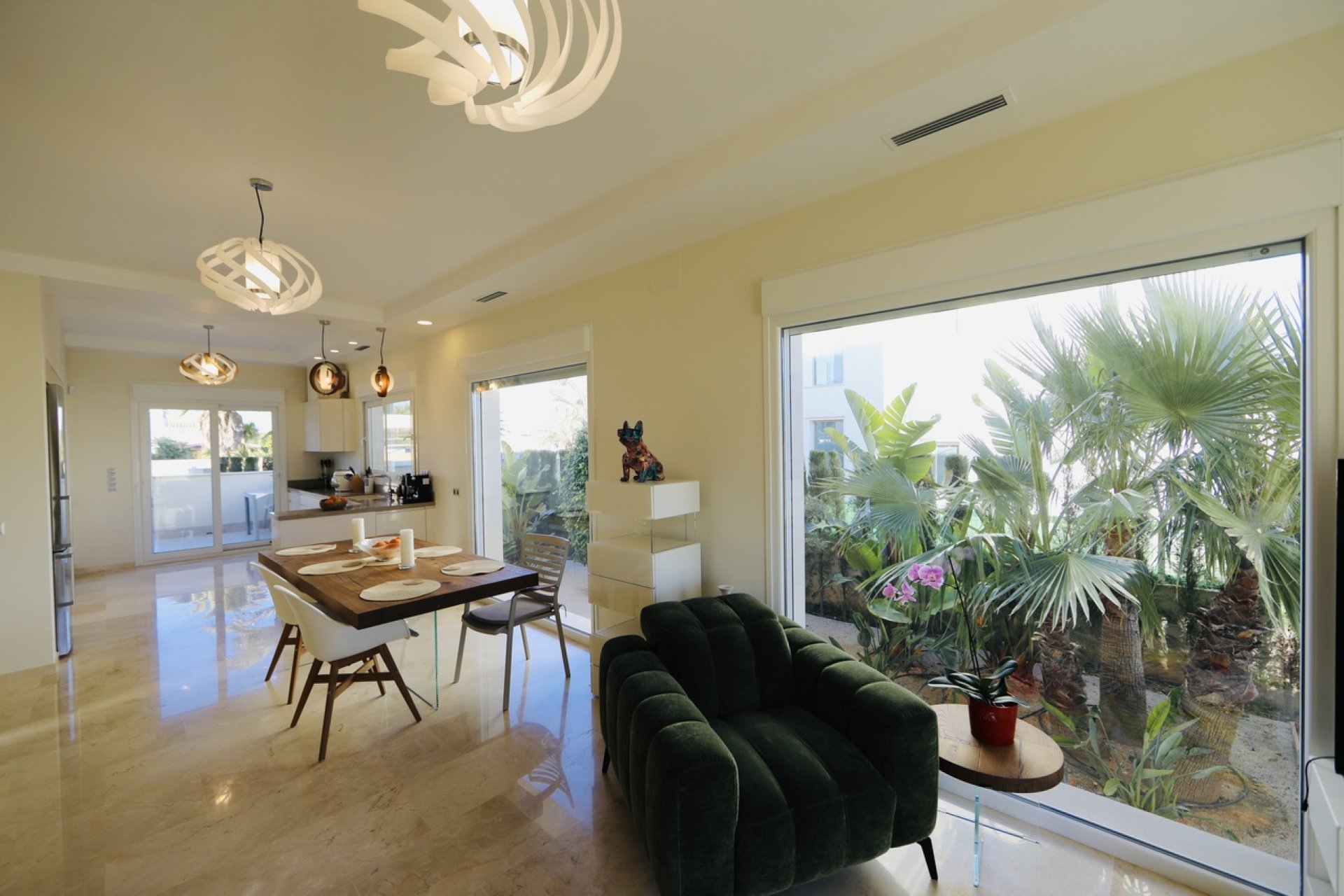 Segunda mano - Villa -
La Zenia - Costa Blanca