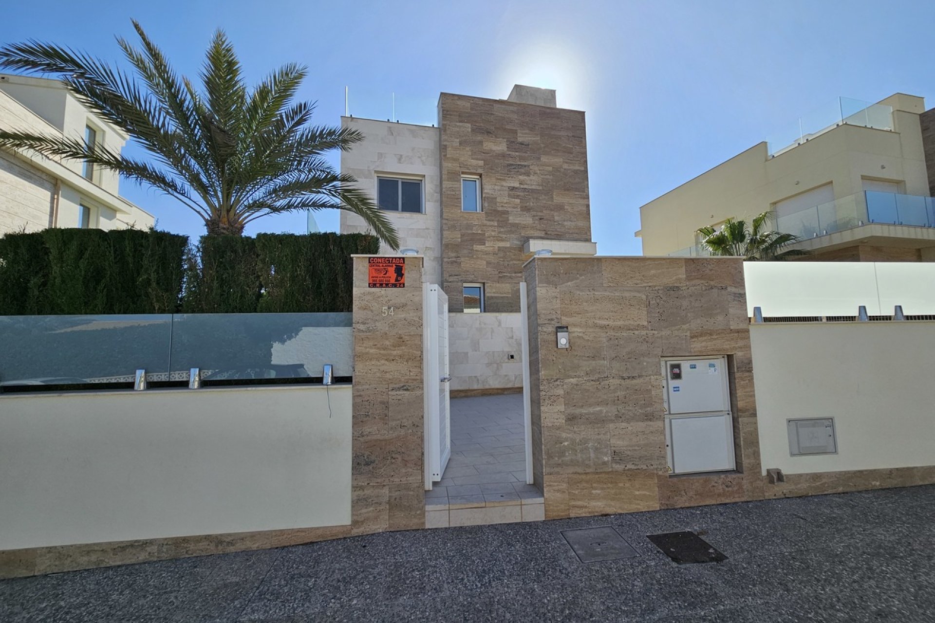 Segunda mano - Villa -
La Zenia - Costa Blanca