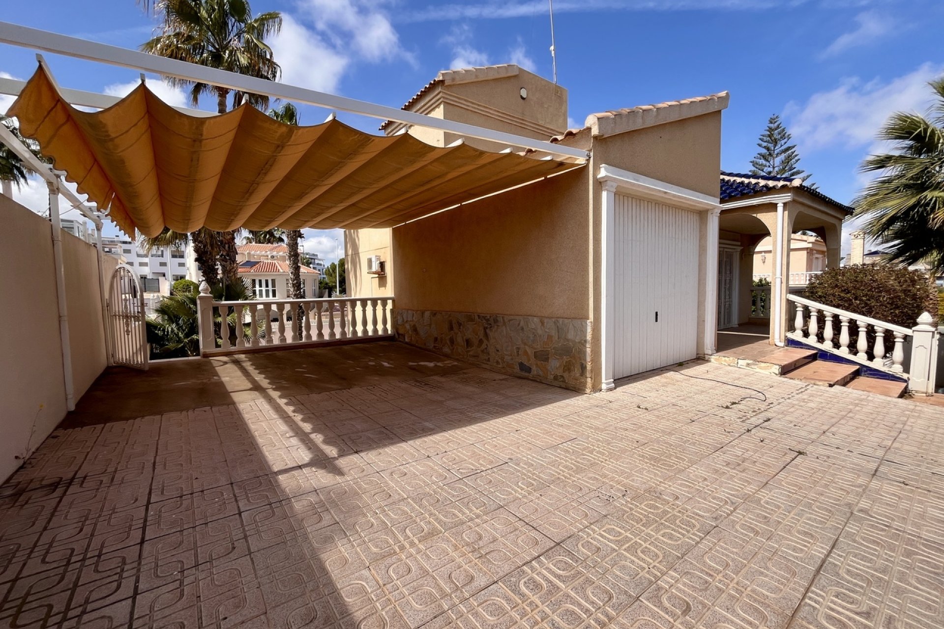 Segunda mano - Villa -
La Zenia - Costa Blanca