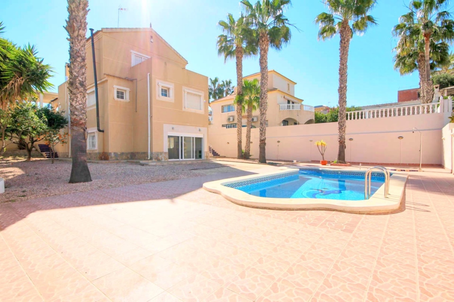Segunda mano - Villa -
La Zenia - Costa Blanca