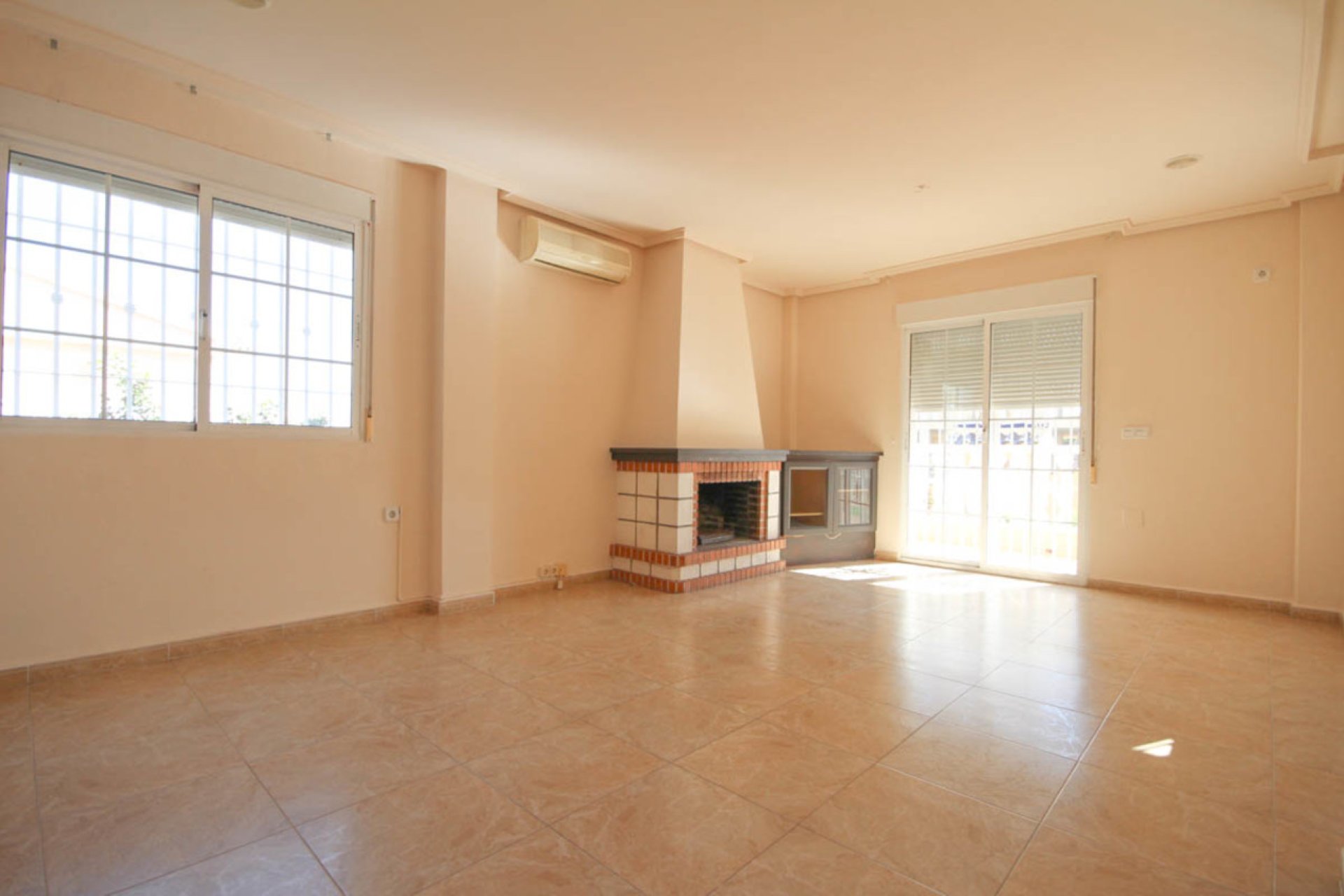 Segunda mano - Villa -
La Zenia - Costa Blanca