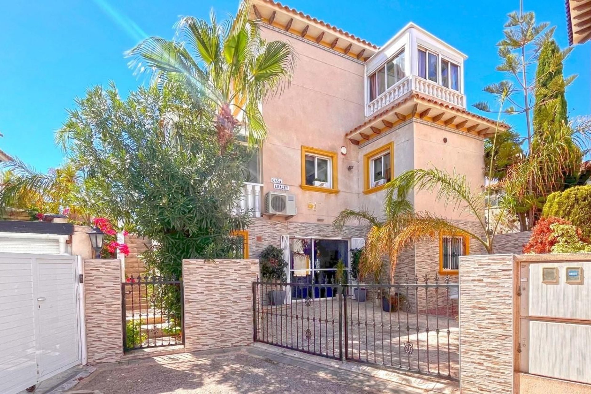 Segunda mano - Villa -
La Zenia - Costa Blanca